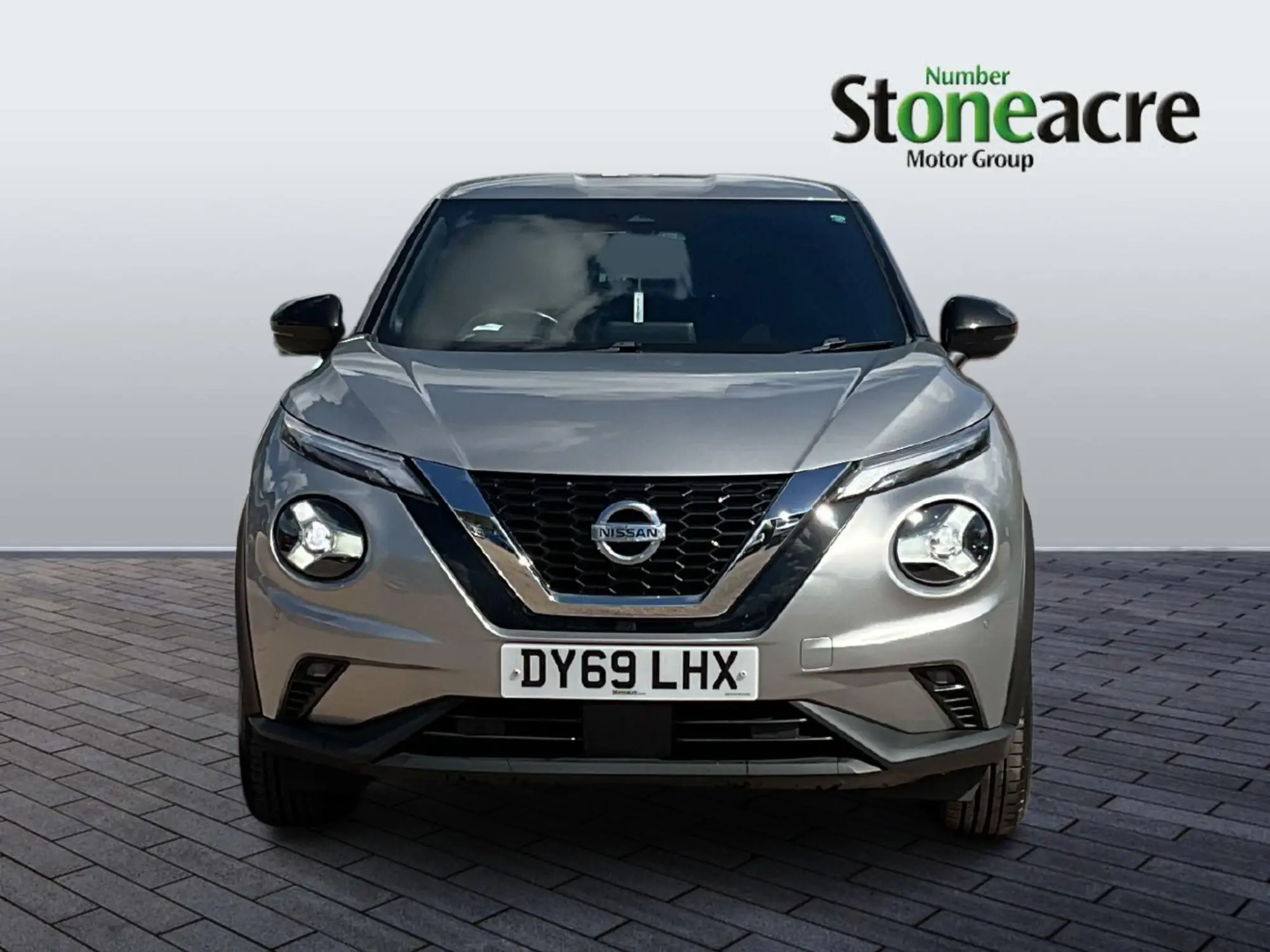 Nissan Juke 1.0 DIG-T N-Connecta SUV 5dr Petrol DCT Auto Euro 6 (s/s) (117 ps) DY69LHX Image 2