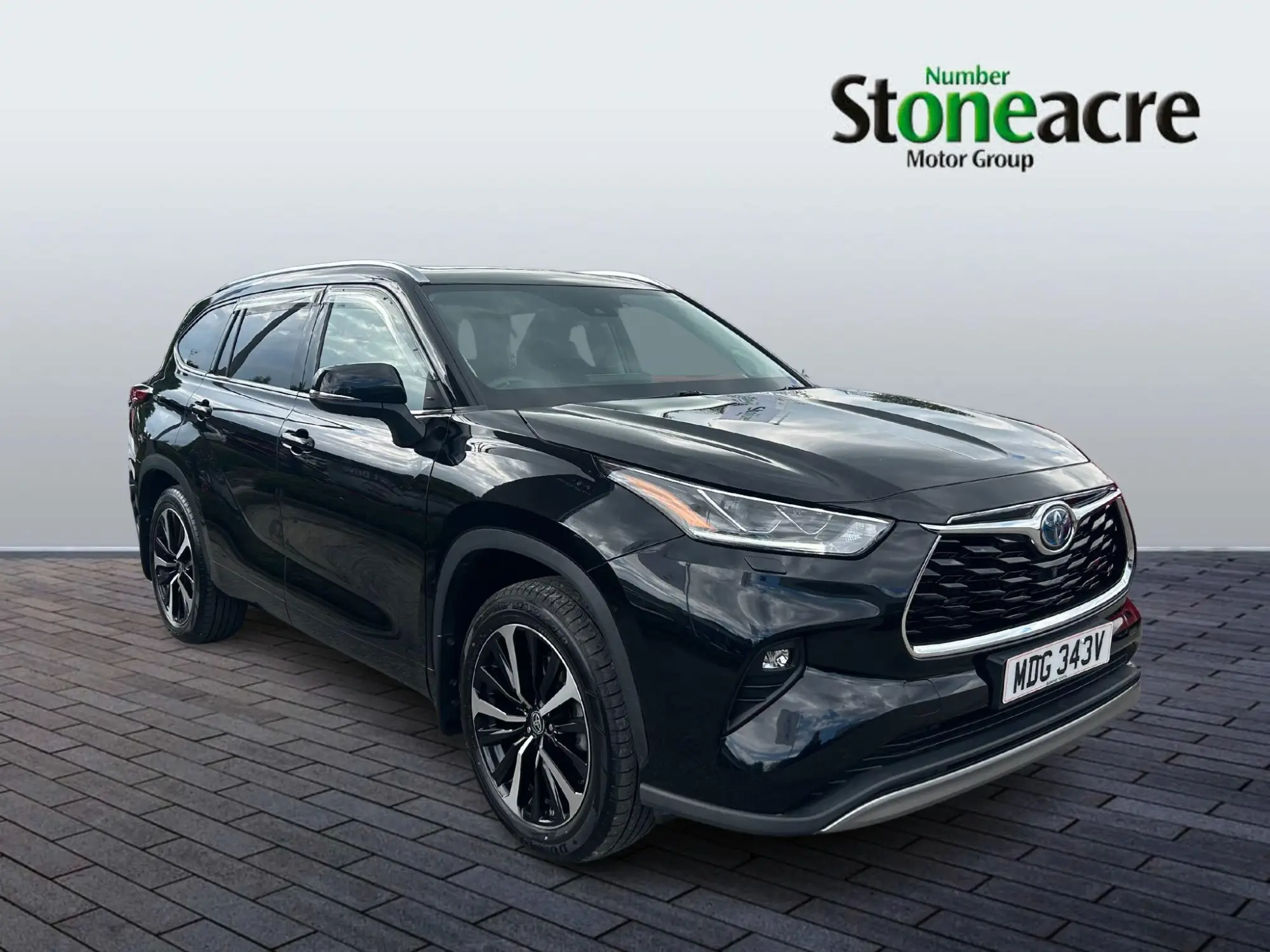 Toyota Highlander 2.5 VVT-h Excel SUV 5dr Petrol Hybrid CVT 4WD Euro 6 (s/s) (248 ps) YM22NDL Image 1