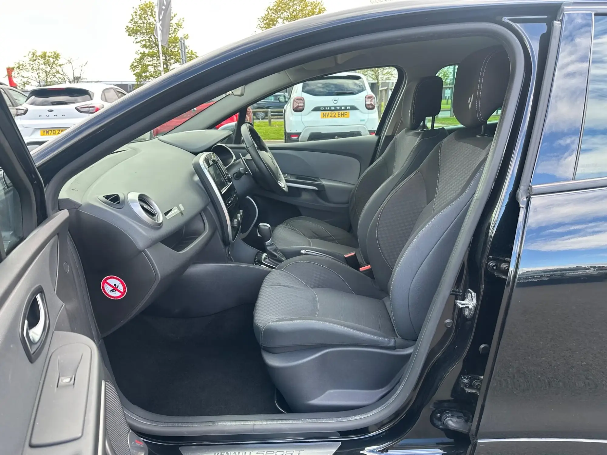 Renault Clio 1.2 TCe GT Line Nav Auto Euro 6 5dr YY16BWX Image 3