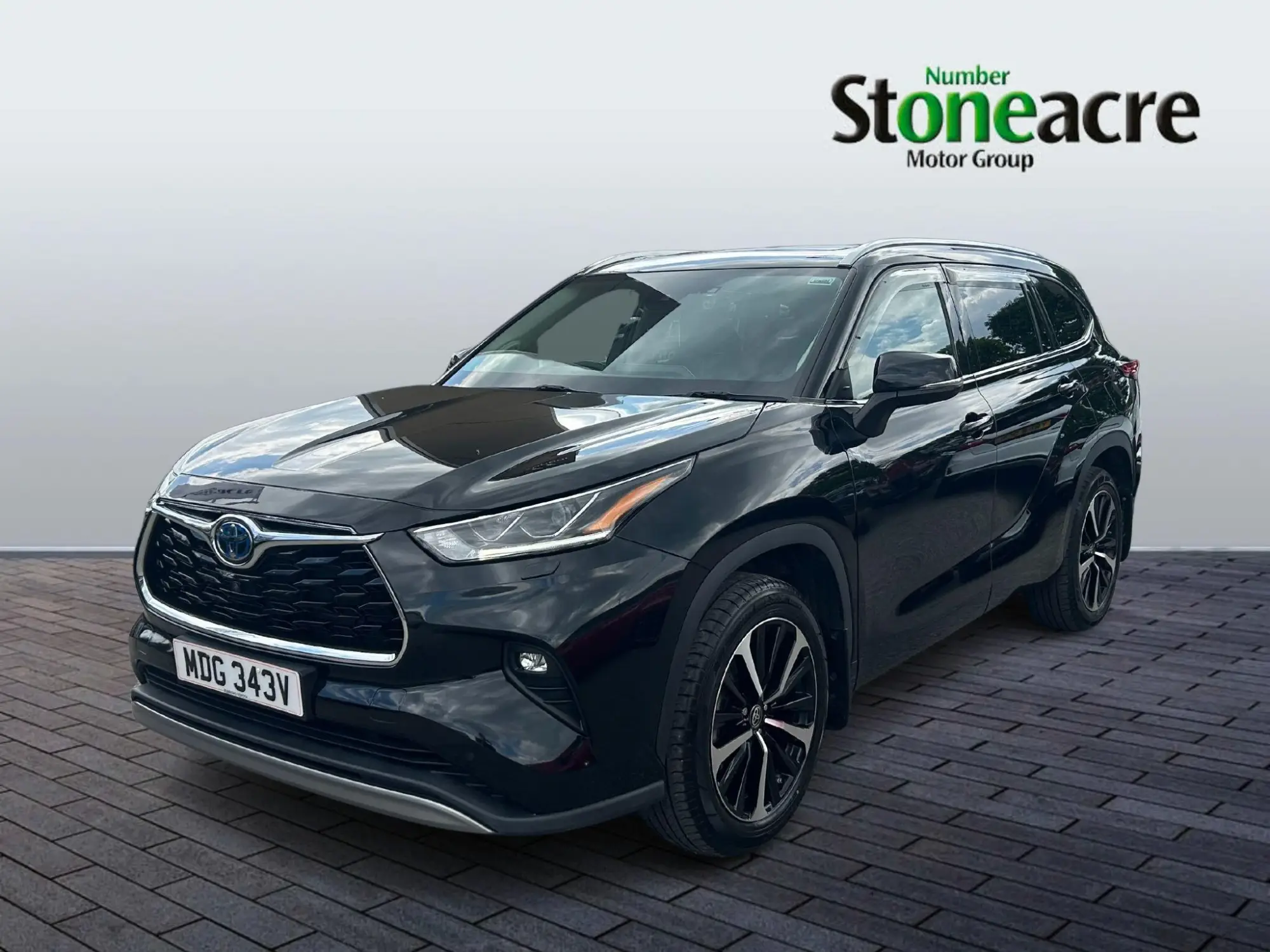 Toyota Highlander 2.5 VVT-h Excel SUV 5dr Petrol Hybrid CVT 4WD Euro 6 (s/s) (248 ps) YM22NDL Image 3