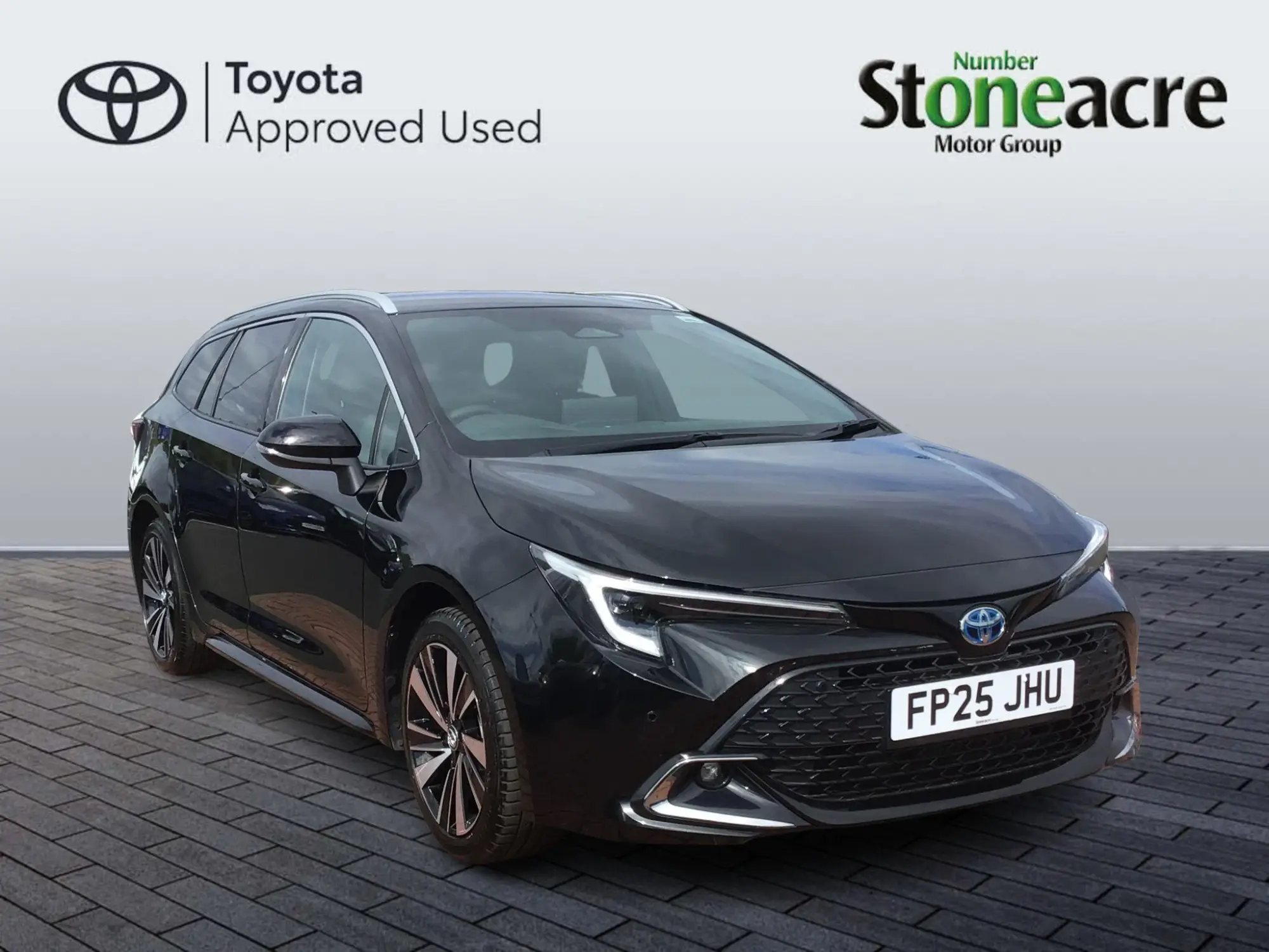 Toyota Corolla Touring Sports 1.8 VVT-h Design Touring Sports CVT Euro 6 (s/s) 5dr FP25JHU Image 1