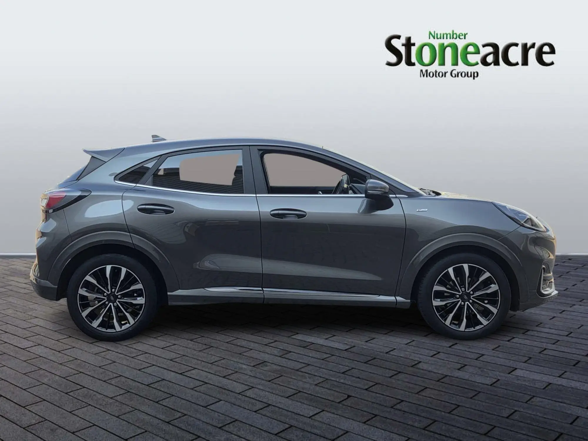 Ford Puma 1.0 EcoBoost Hybr mHEV 155 ST-Line Vignale 5dr DCT MJ23WDP Image 2