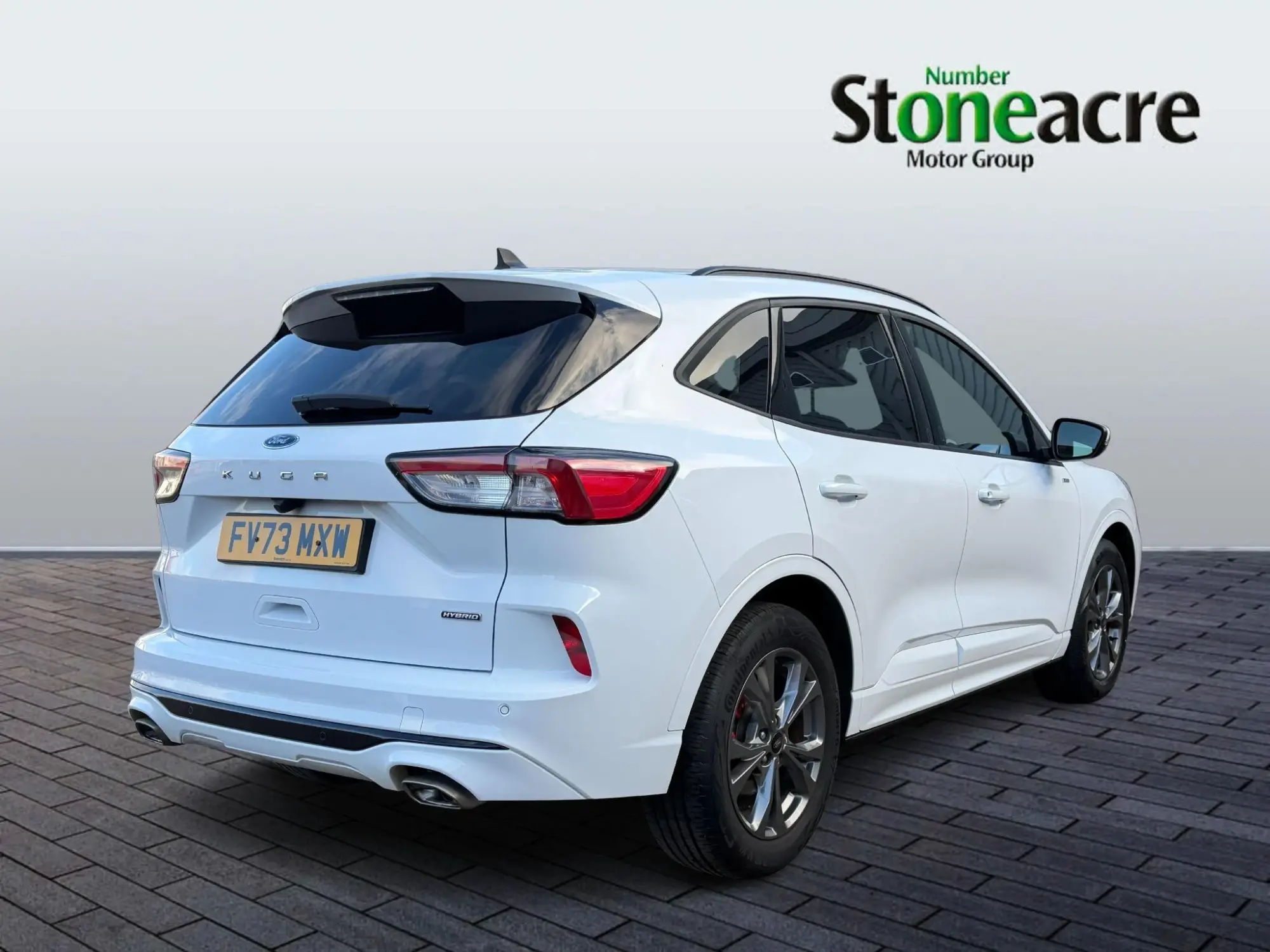 Ford Kuga Hybrid 2.5h Duratec ST-Line Edition CVT Euro 6 (s/s) 5dr FV73MXW Image 3