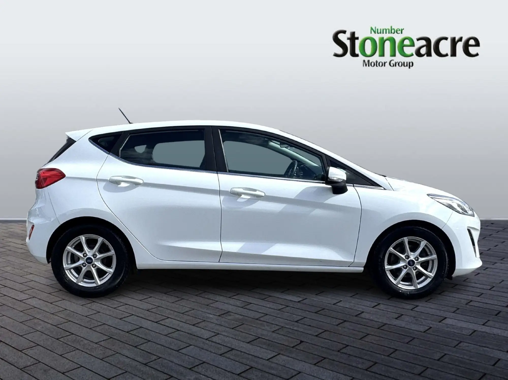 Ford Fiesta 1.0T EcoBoost Zetec Auto Euro 6 (s/s) 5dr AX18FTJ Image 2