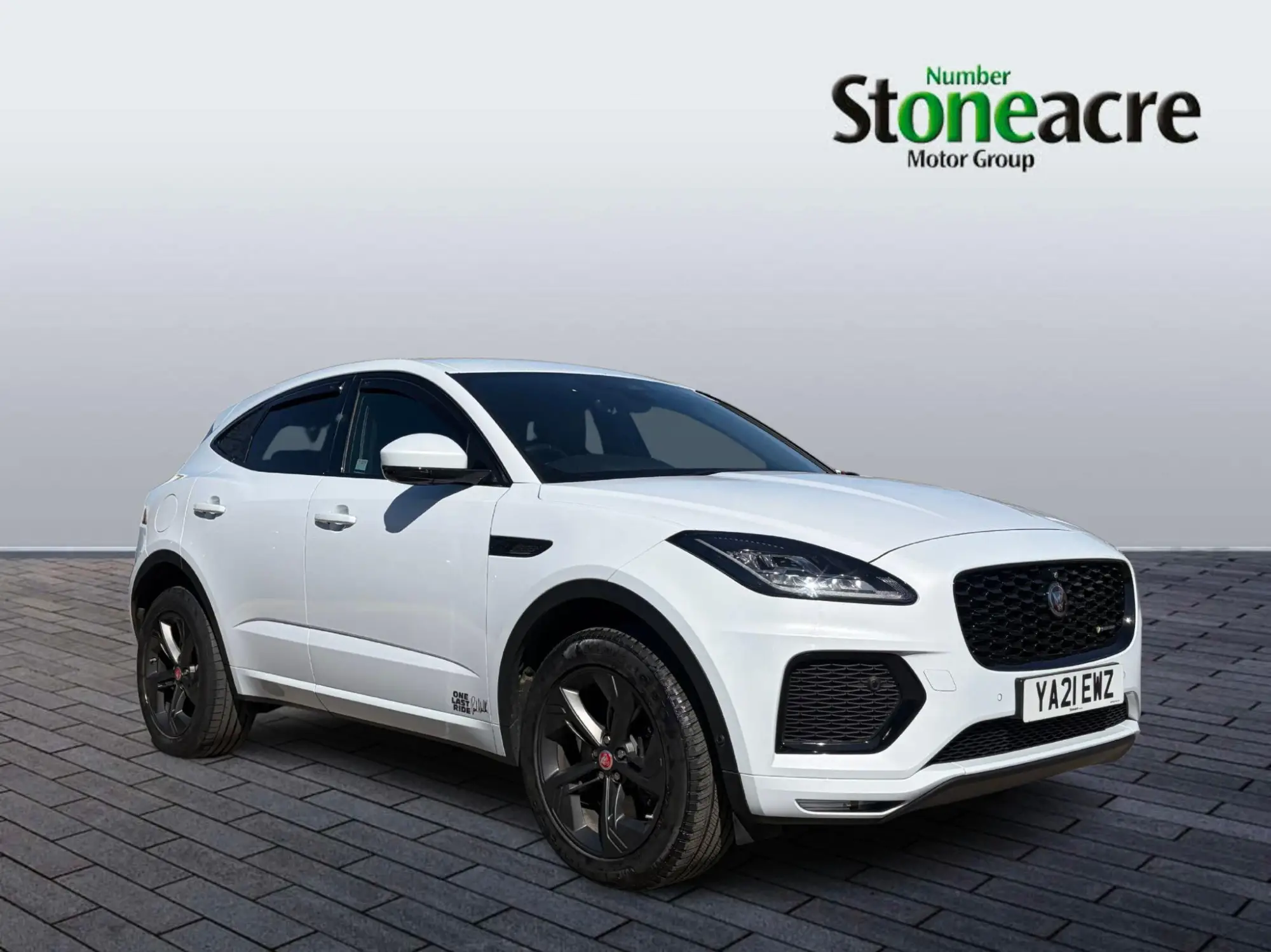 Jaguar E-Pace 2.0 D165 MHEV R-Dynamic S Auto AWD Euro 6 (s/s) 5dr T2VCM Image 1