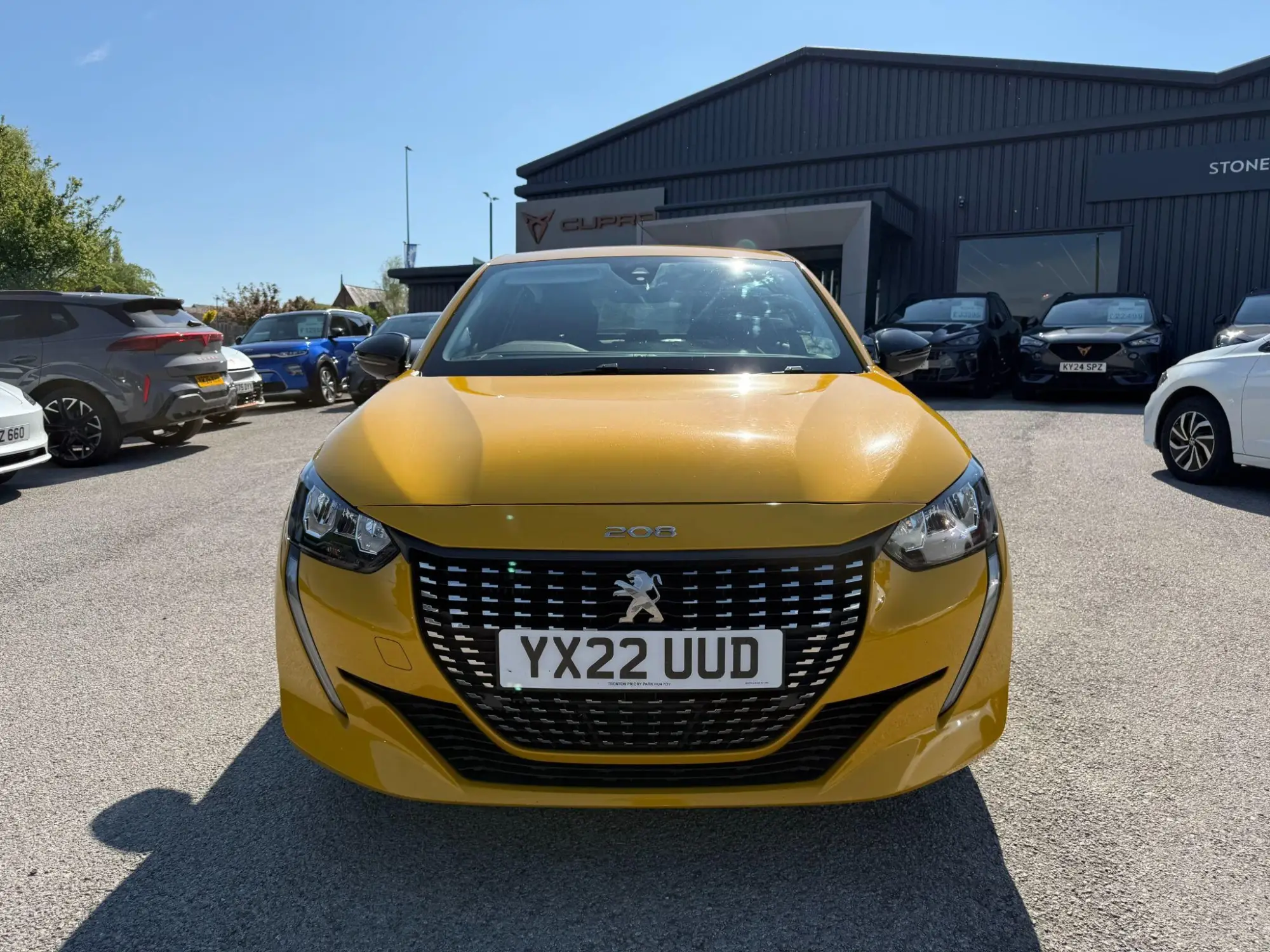 Peugeot 208 1.5 BlueHDi Active Premium Euro 6 (s/s) 5dr YX22UUD Image 2