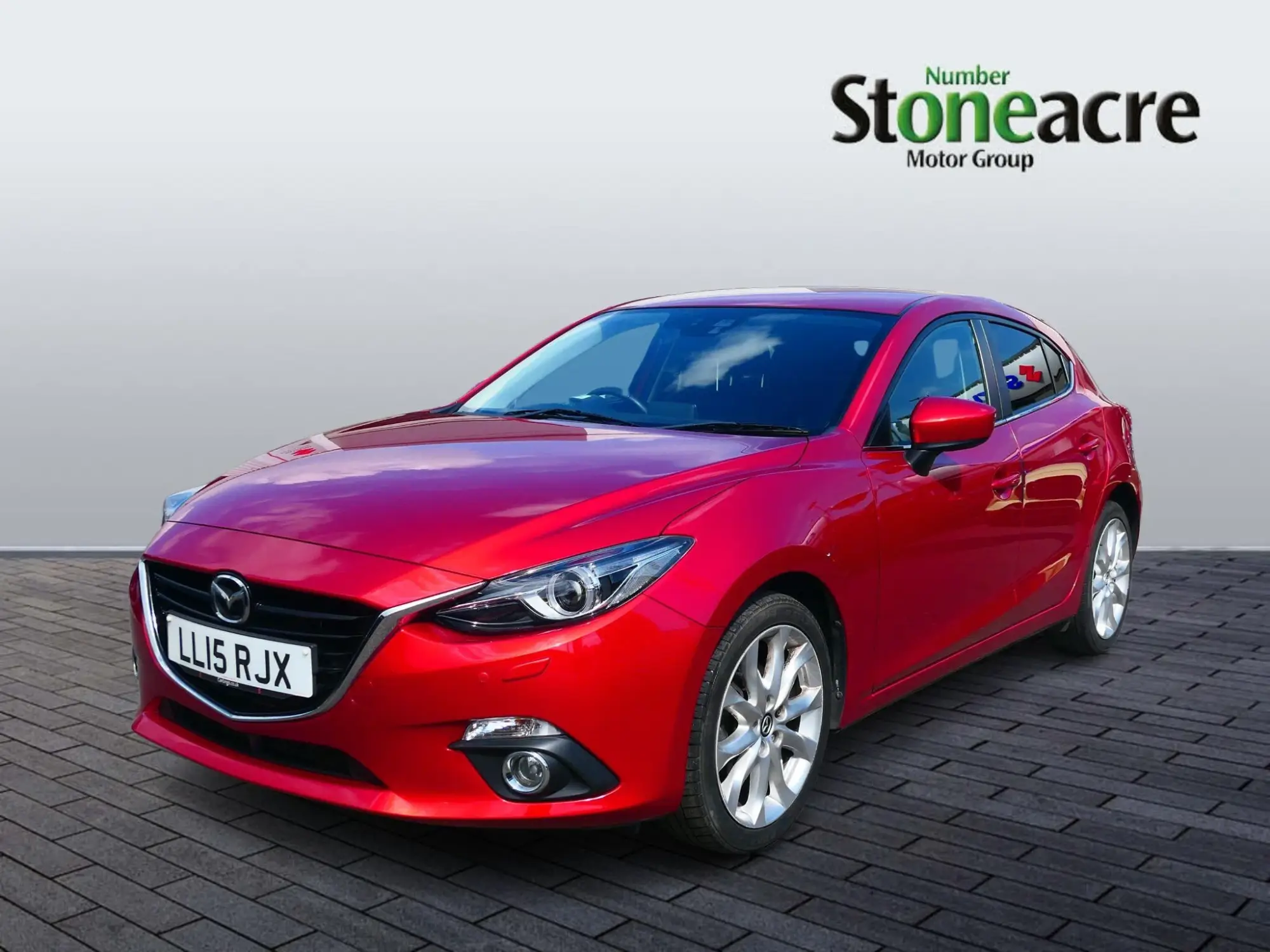 Mazda 3 2.2 SKYACTIV-D Sport Nav Euro 6 (s/s) 5dr LL15RJX Image 3