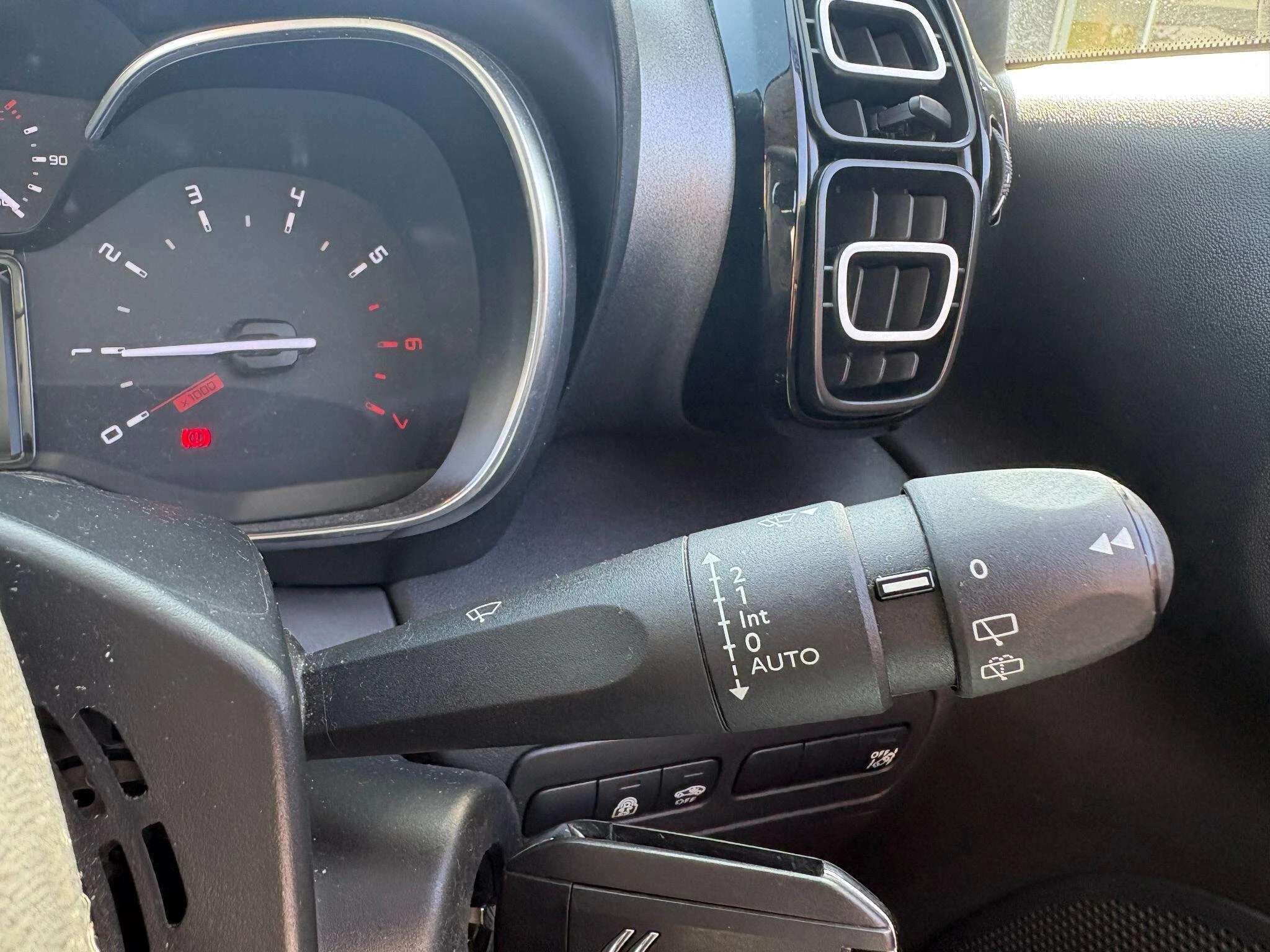 2021 Citroen C3 Aircross thumbnail 21