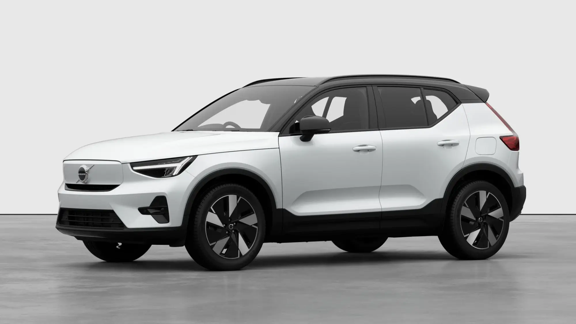 Volvo EX40 175kW Single Motor Plus 69kWh 5dr Auto Image 1