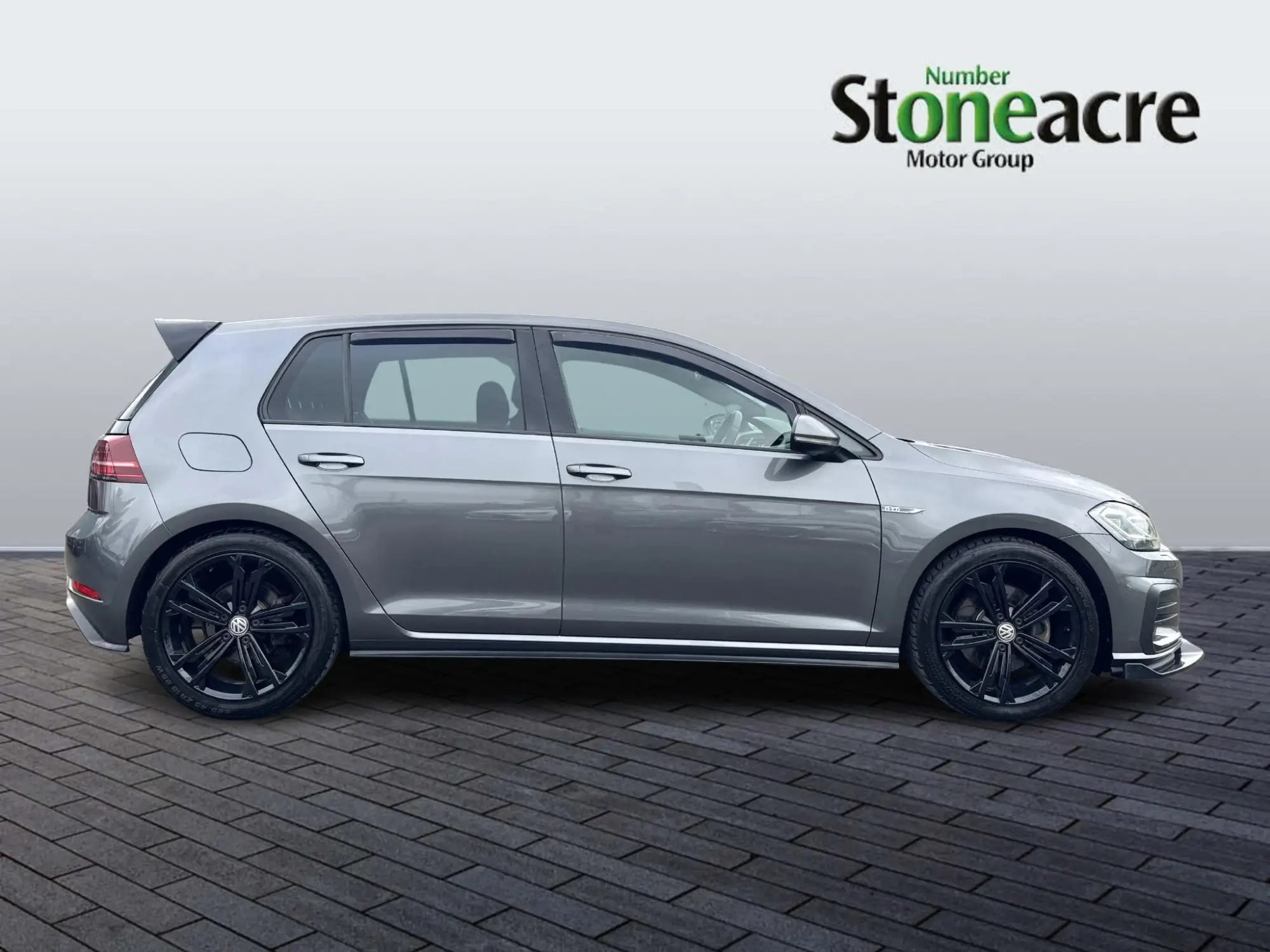 Volkswagen Golf 2.0 TDI 184 GTD 5dr MC18JVX Image 2