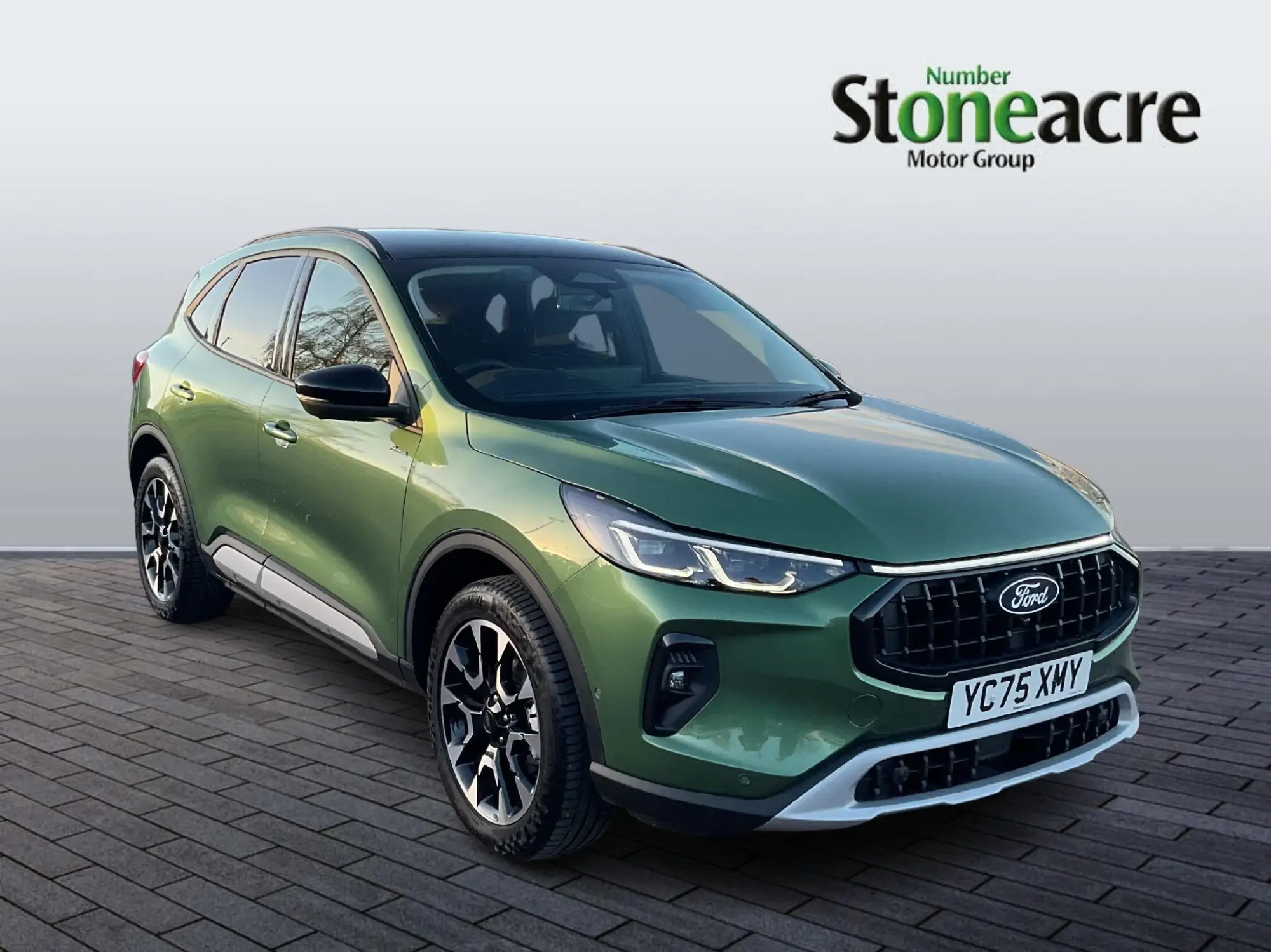 Ford Kuga Plug-in Hybrid 2.5 EcoBoost Duratec 14.4kWh Active CVT Euro 6 (s/s) 5dr YC75XMY Image 1