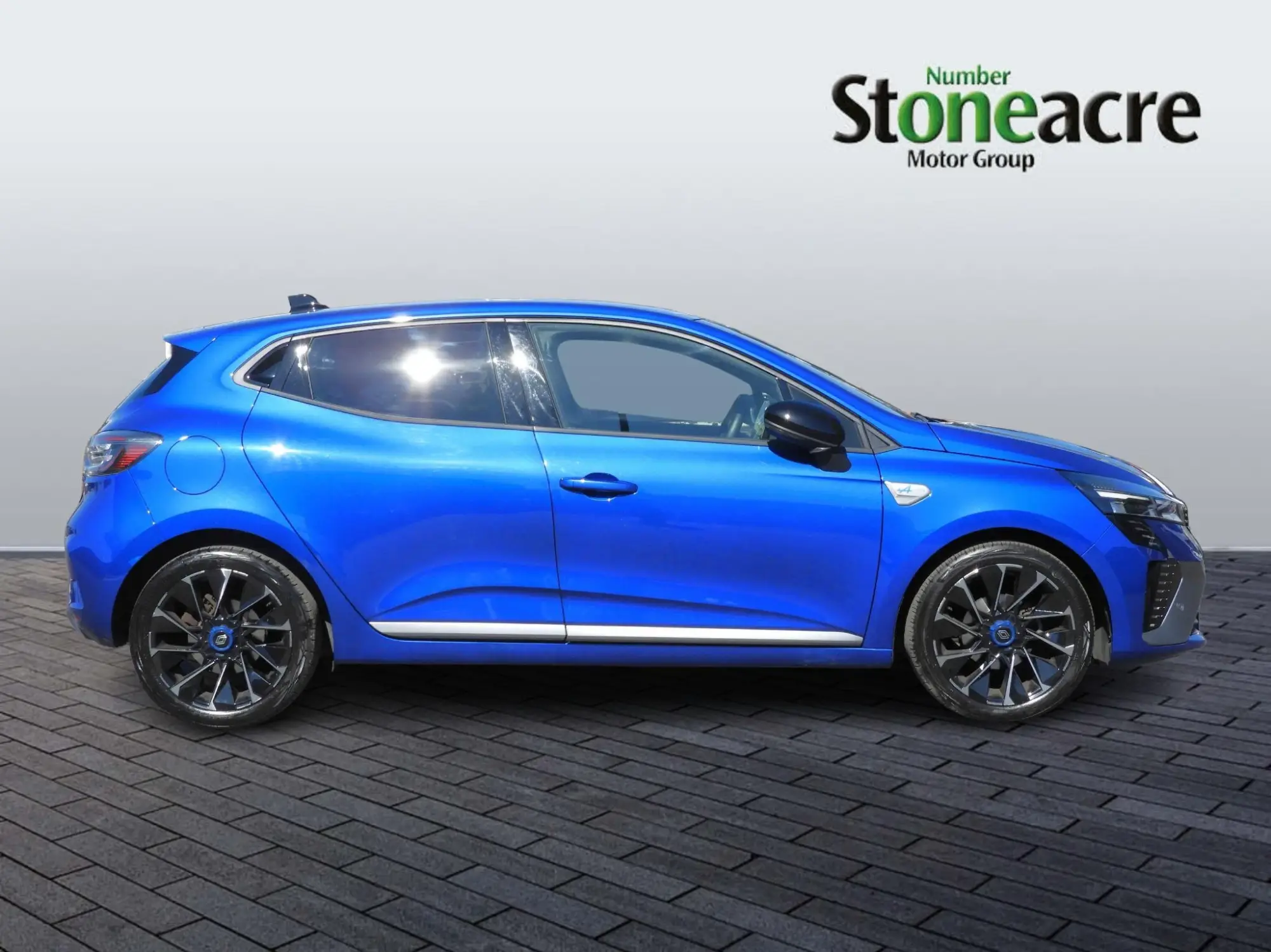Renault Clio 1.0 TCe esprit Alpine Euro 6 (s/s) 5dr HT25DXH Image 2