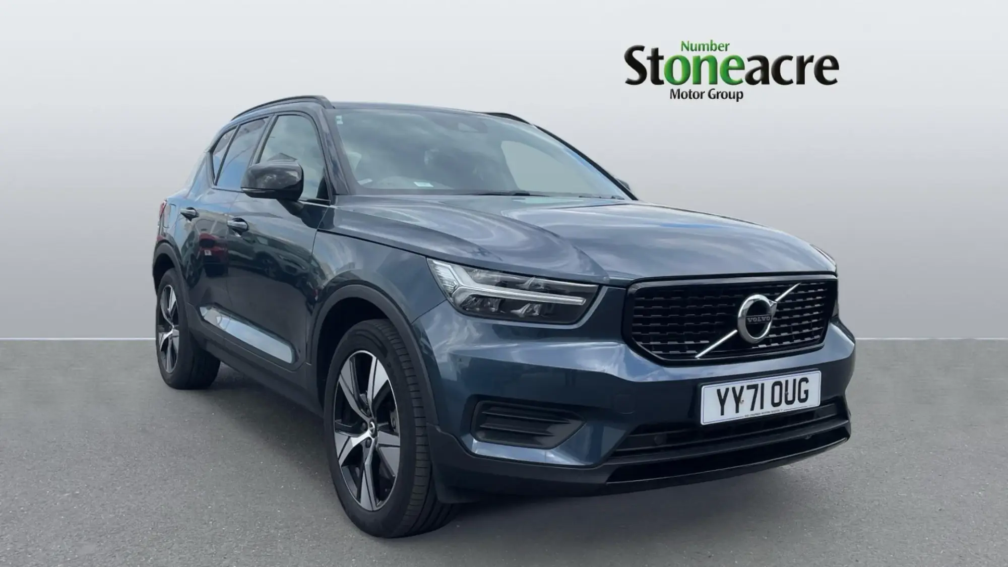 Volvo XC40 Plus T4 (211 hp) Auto YY71OUG Image 1