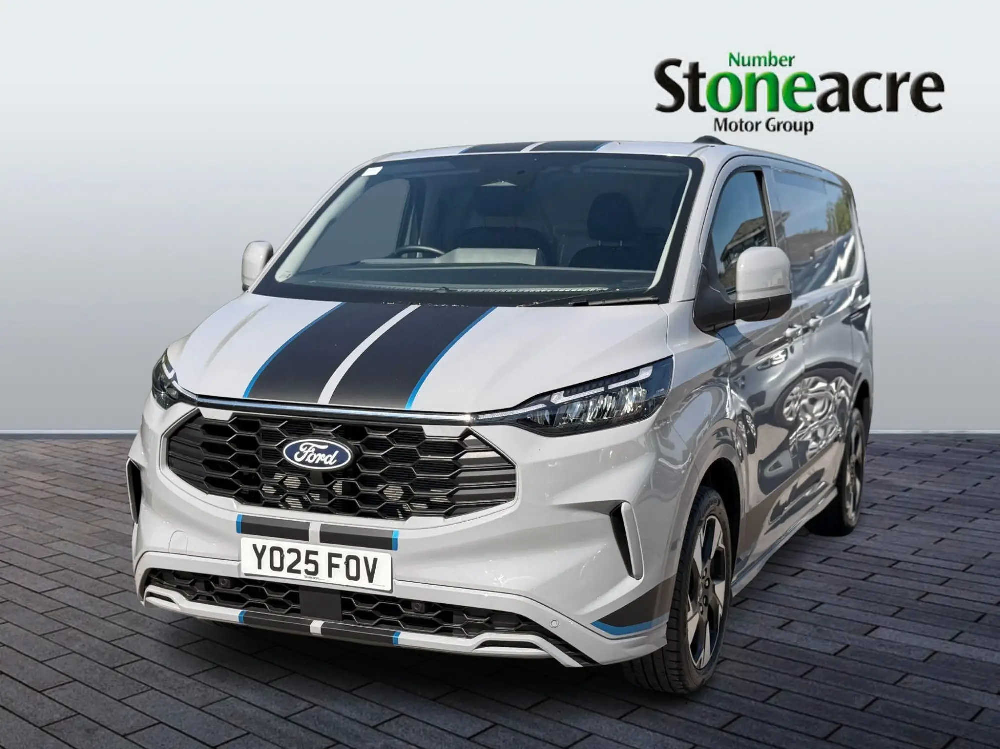 Ford Transit Custom Image 3