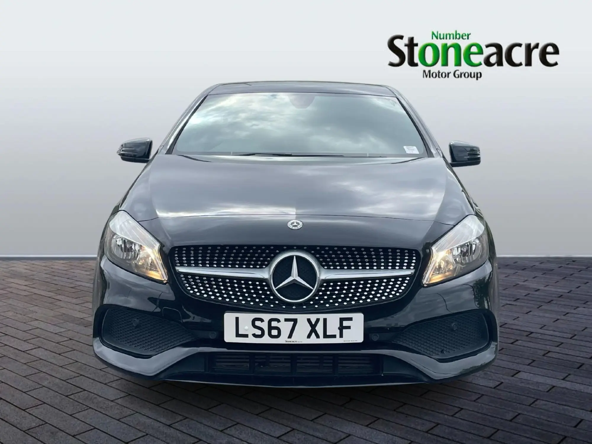 Mercedes-Benz A-Class 2.1 A200d AMG Line Euro 6 (s/s) 5dr LS67XLF Image 2