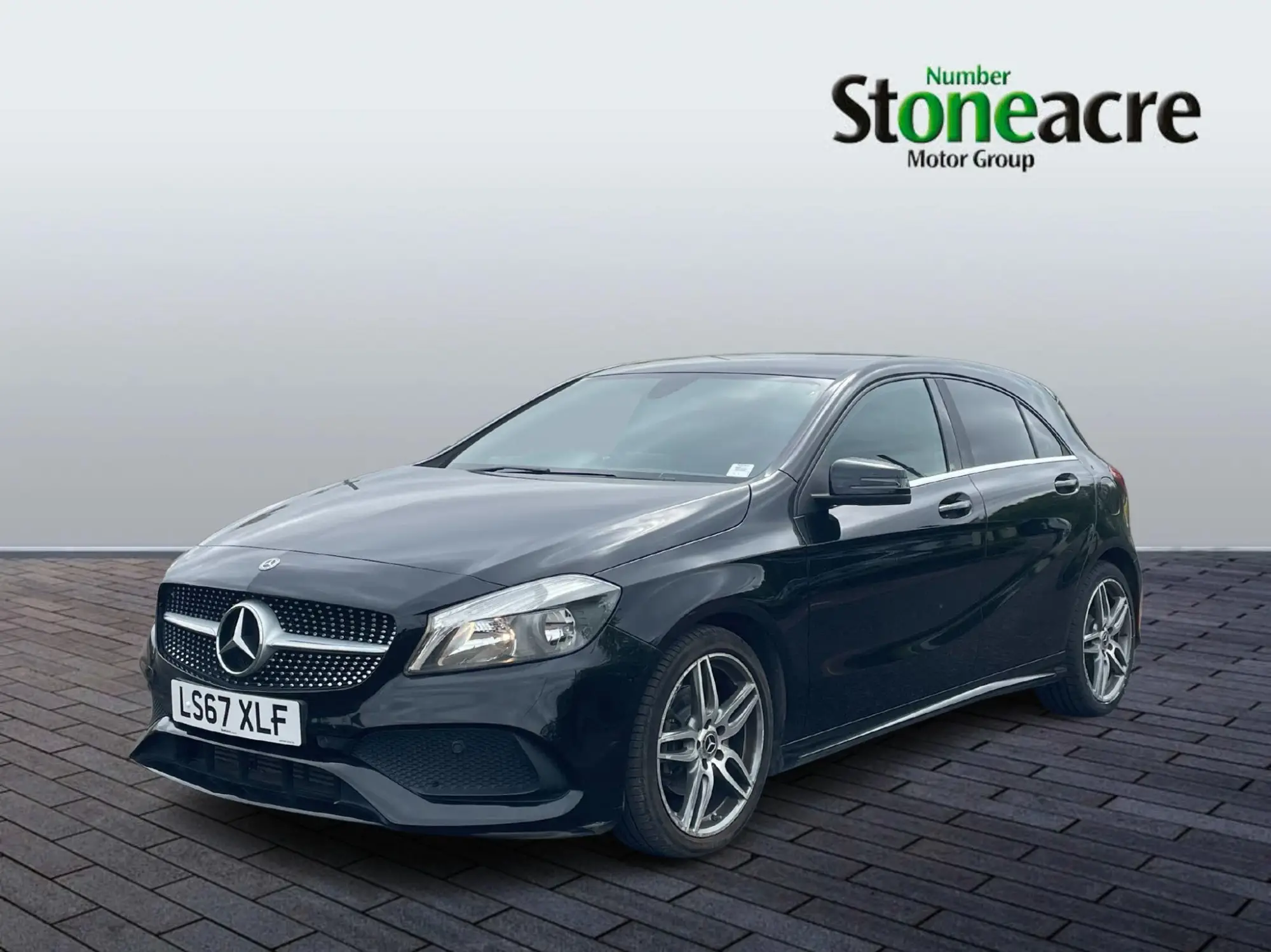 Mercedes-Benz A-Class 2.1 A200d AMG Line Euro 6 (s/s) 5dr LS67XLF Image 3