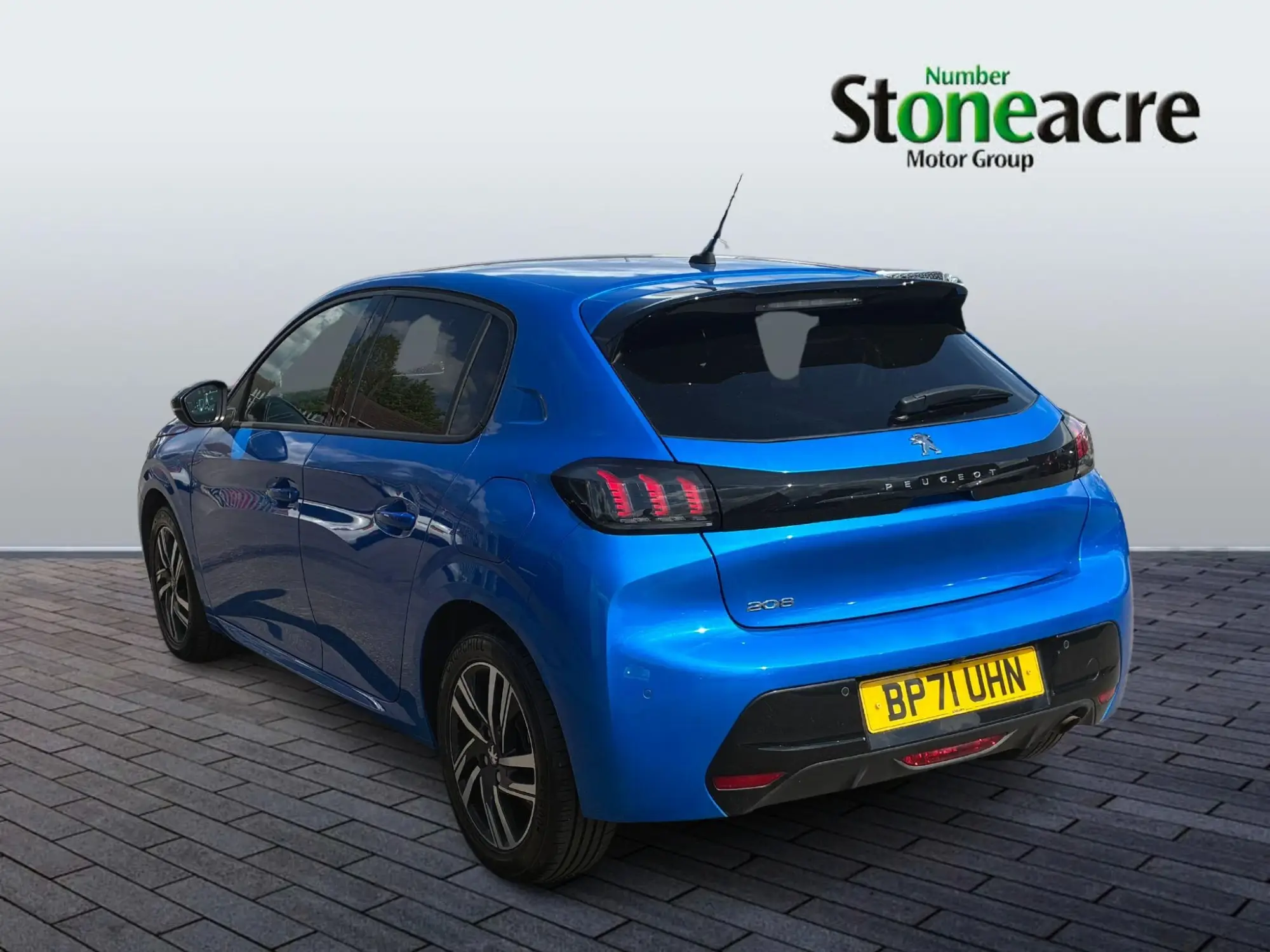 Peugeot 208 Image 2