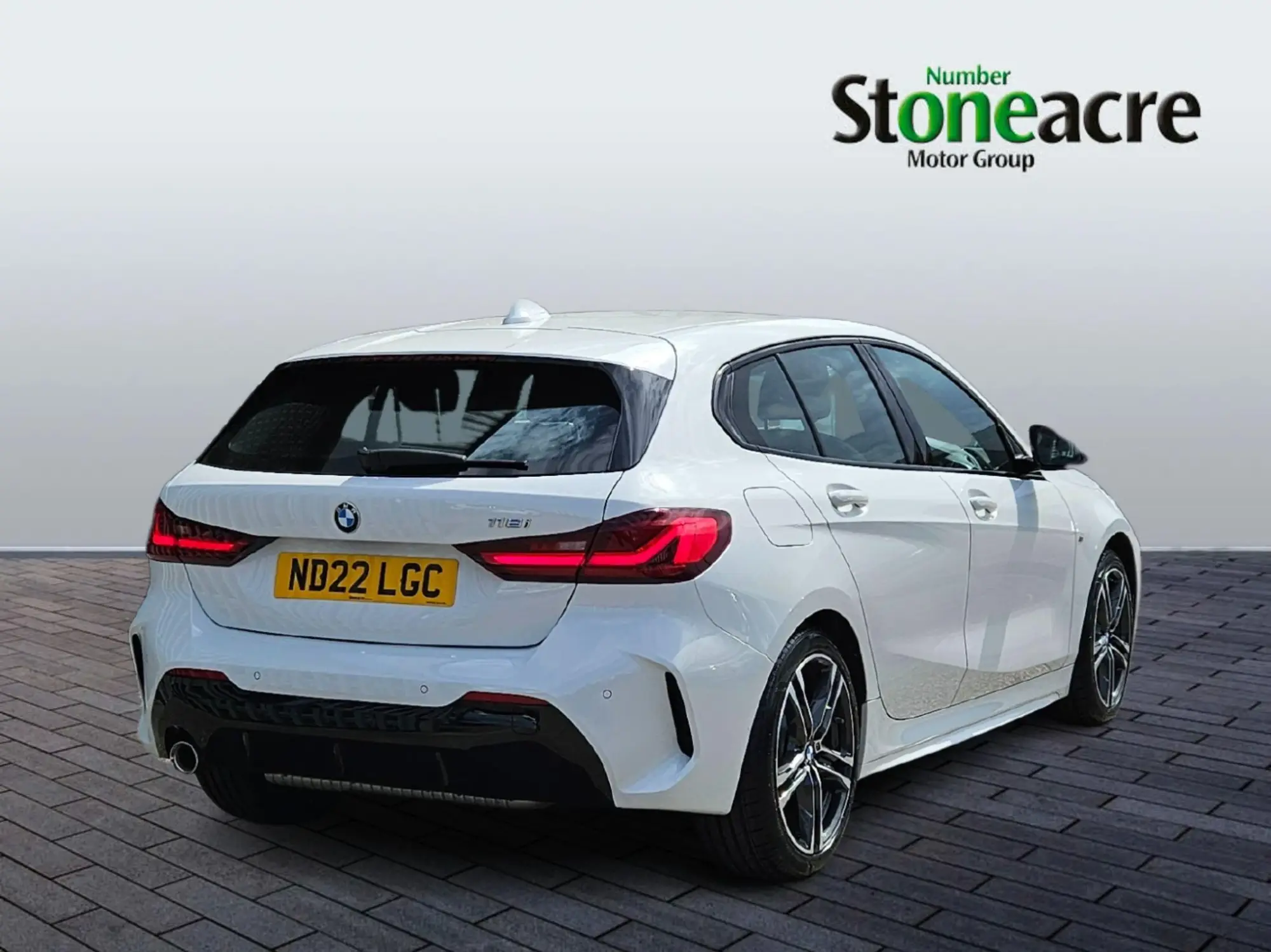BMW 1 Series 1.5 118i M Sport (LCP) Euro 6 (s/s) 5dr ND22LGC Image 3