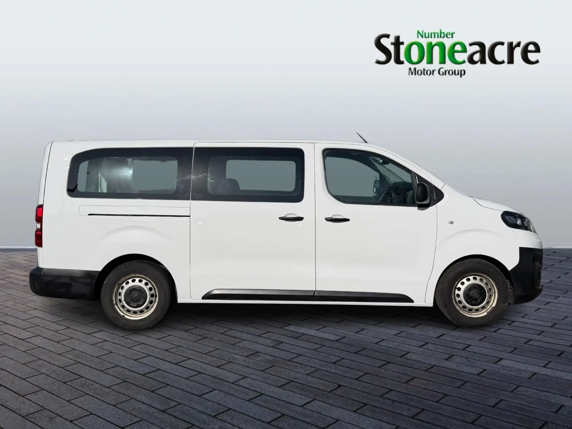 Vauxhall Vivaro Life Image 2