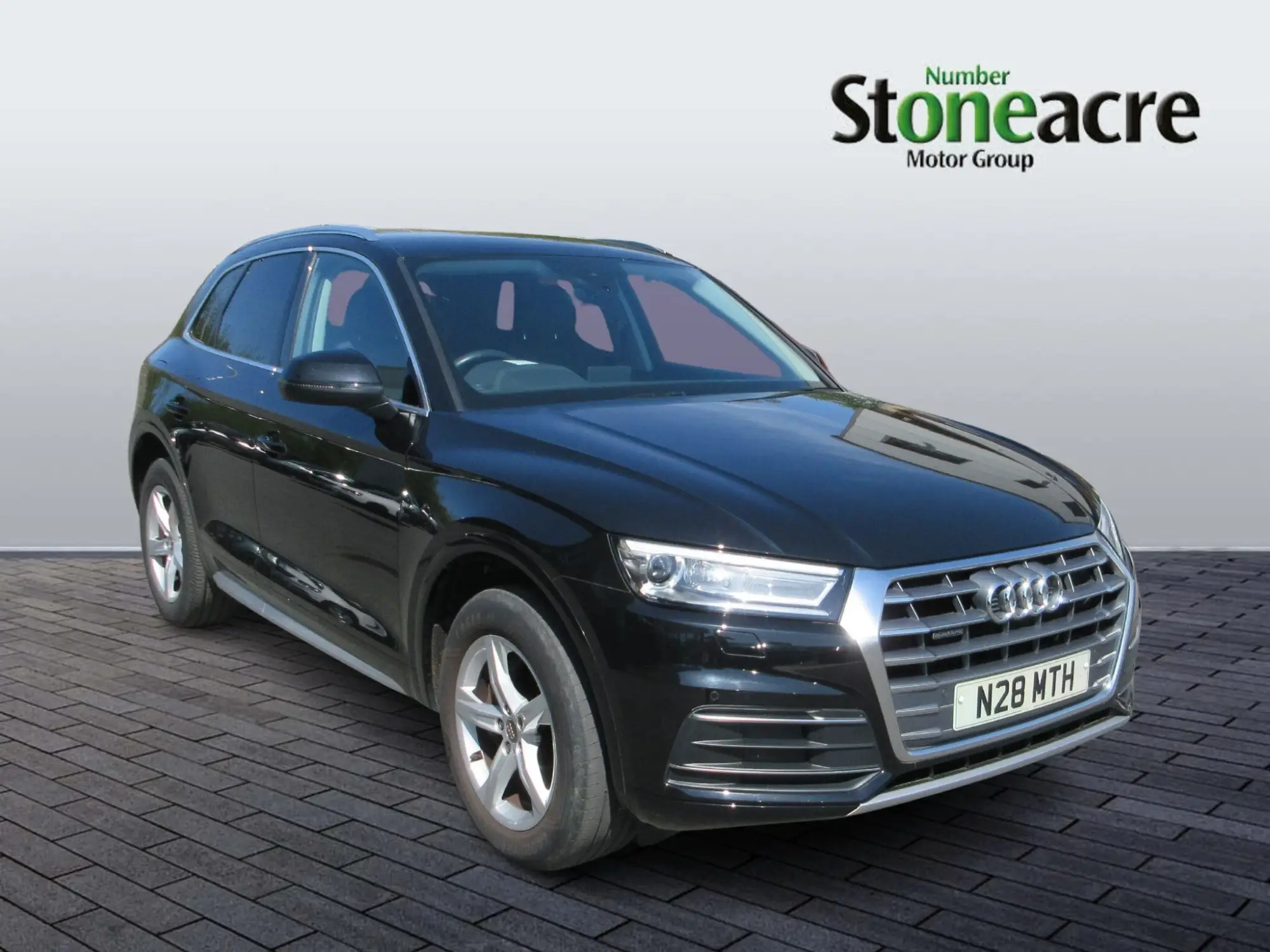 Audi Q5 2.0 TDI 40 Sport S Tronic quattro Euro 6 (s/s) 5dr N28MTH Image 1