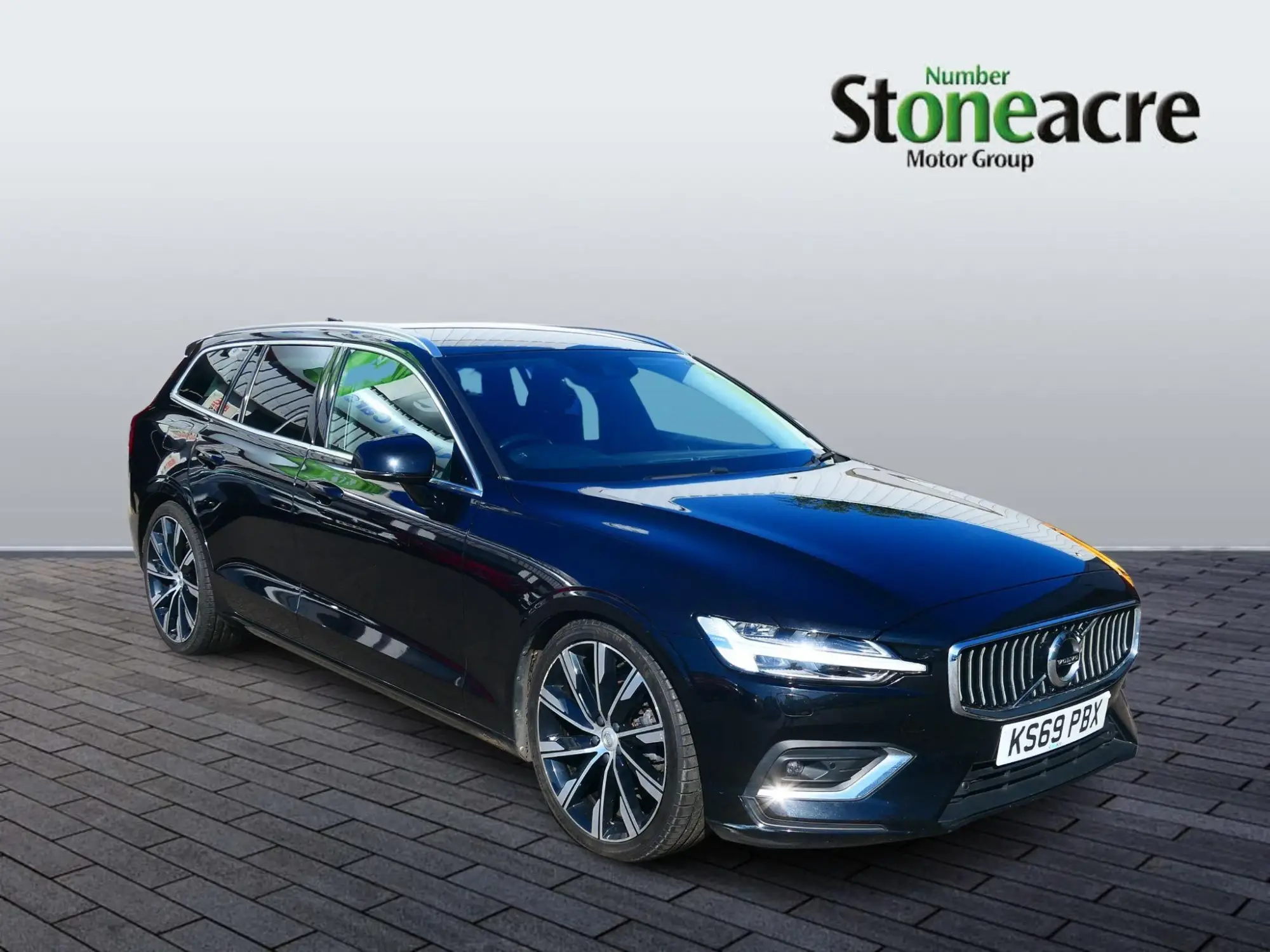 Volvo V60 2.0 D4 [190] Inscription 5dr Auto KS69PBX Image 1