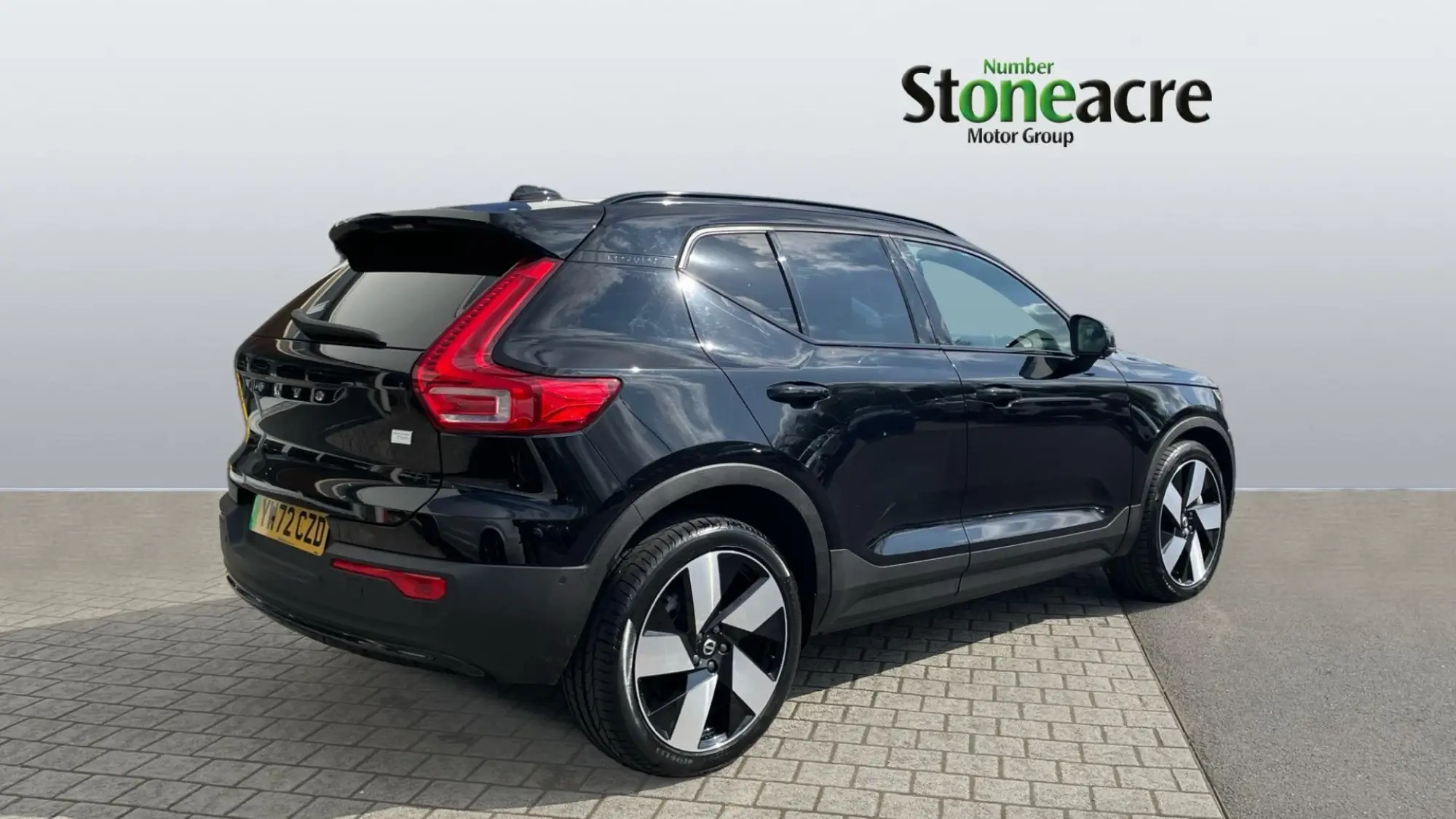 Volvo XC40 Recharge Twin 78kWh Ultimate Auto AWD 5dr YW72CZD Image 2