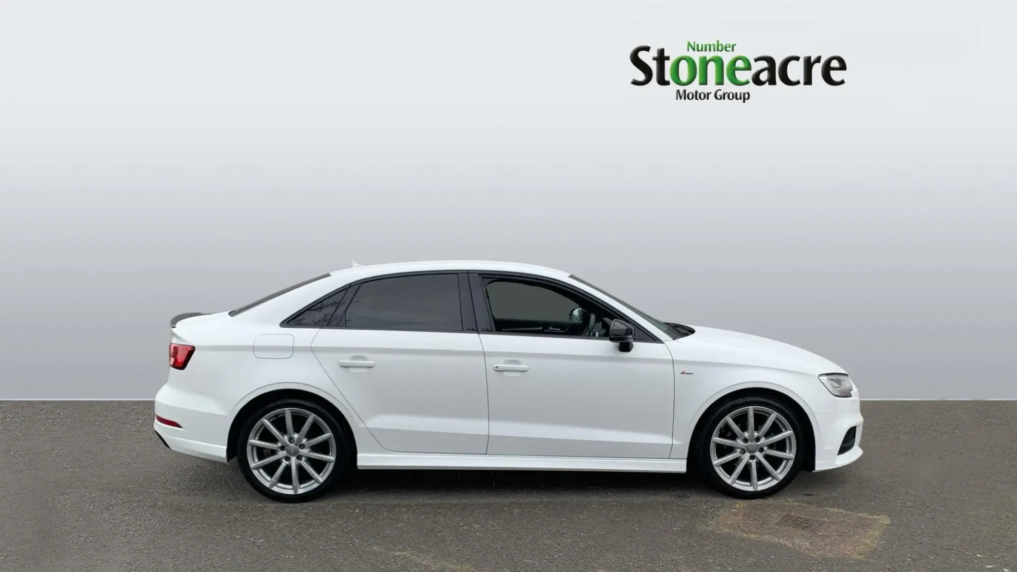 Audi A3 1.5 TFSI CoD Black Edition S Tronic Euro 6 (s/s) 4dr YR67YUJ Image 3