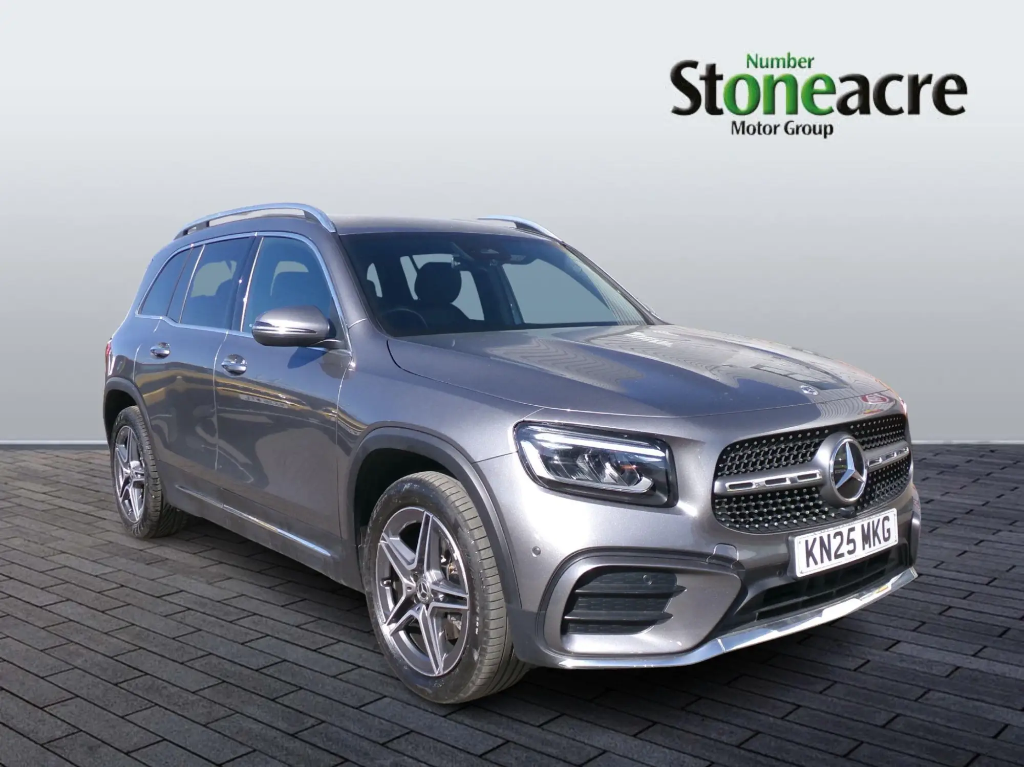 Mercedes-Benz GLB 1.3 GLB200 MHEV AMG Line (Executive) 7G-DCT Euro 6 (s/s) 5dr KN25MKG Image 1