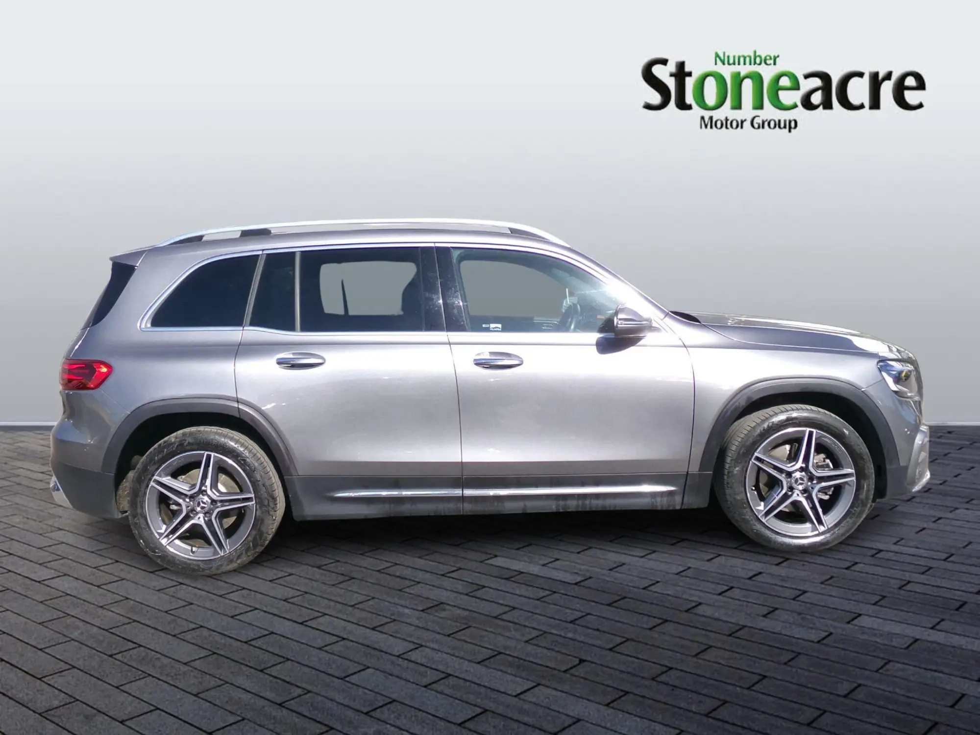 Mercedes-Benz GLB 1.3 GLB200 MHEV AMG Line (Executive) 7G-DCT Euro 6 (s/s) 5dr KN25MKG Image 2