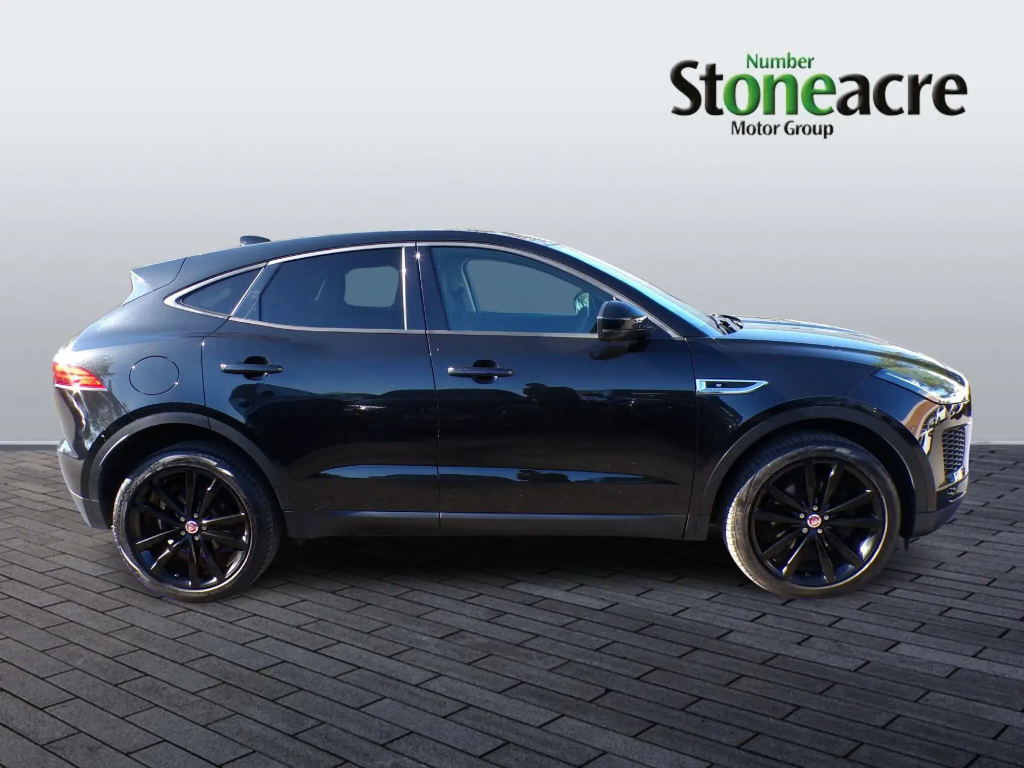 Jaguar E-Pace 2.0 D150 S Auto AWD Euro 6 (s/s) 5dr NL68LLD Image 2