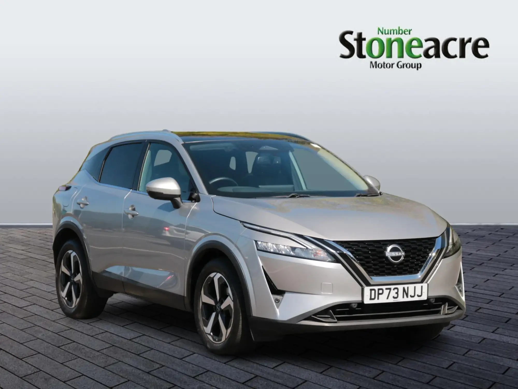 Nissan Qashqai 1.3 DiG-T MH N-Connecta 5dr DP73NJJ Image 1