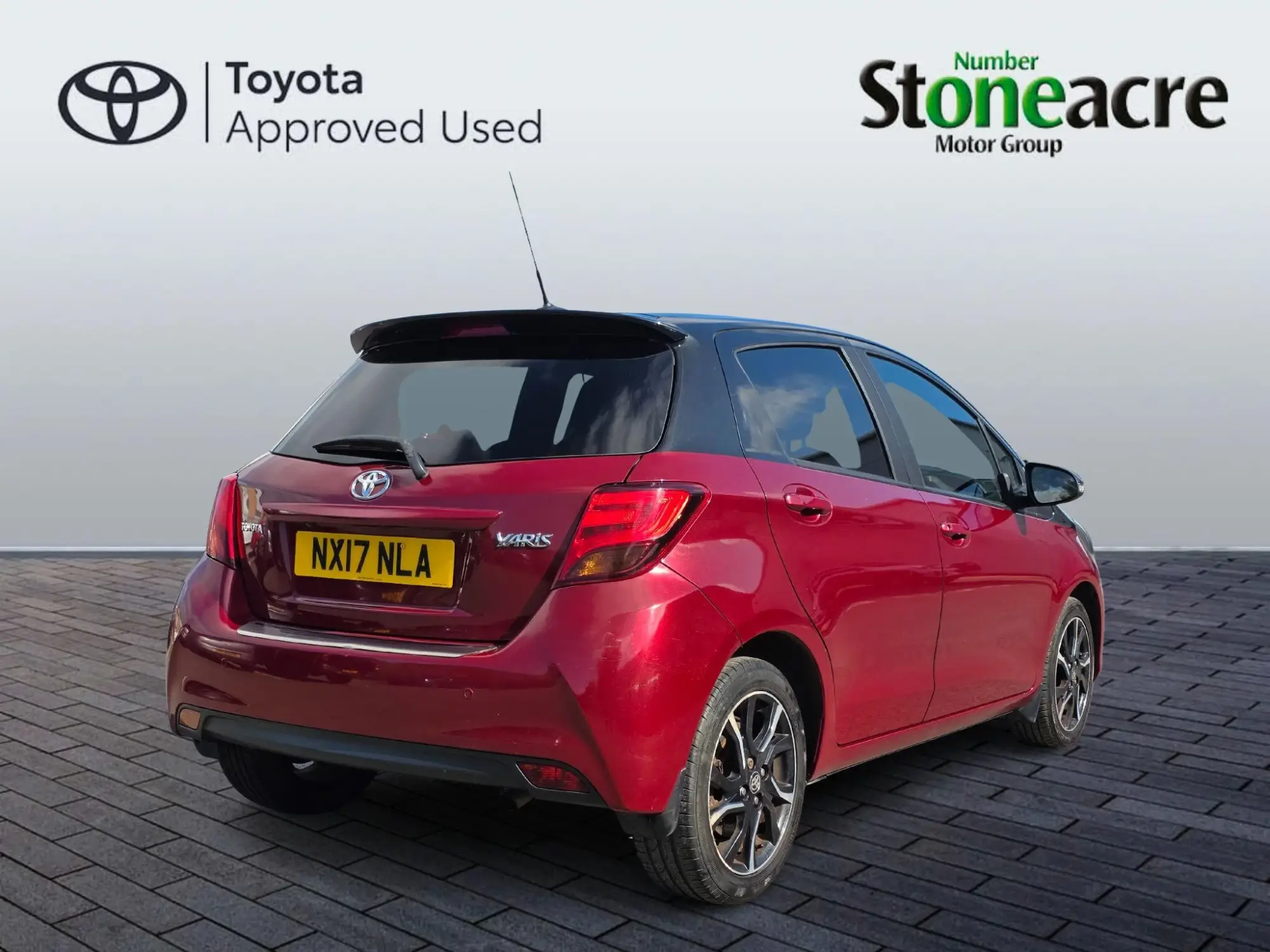 Toyota Yaris 1.33 VVT-i Design 5dr NX17NLA Image 2