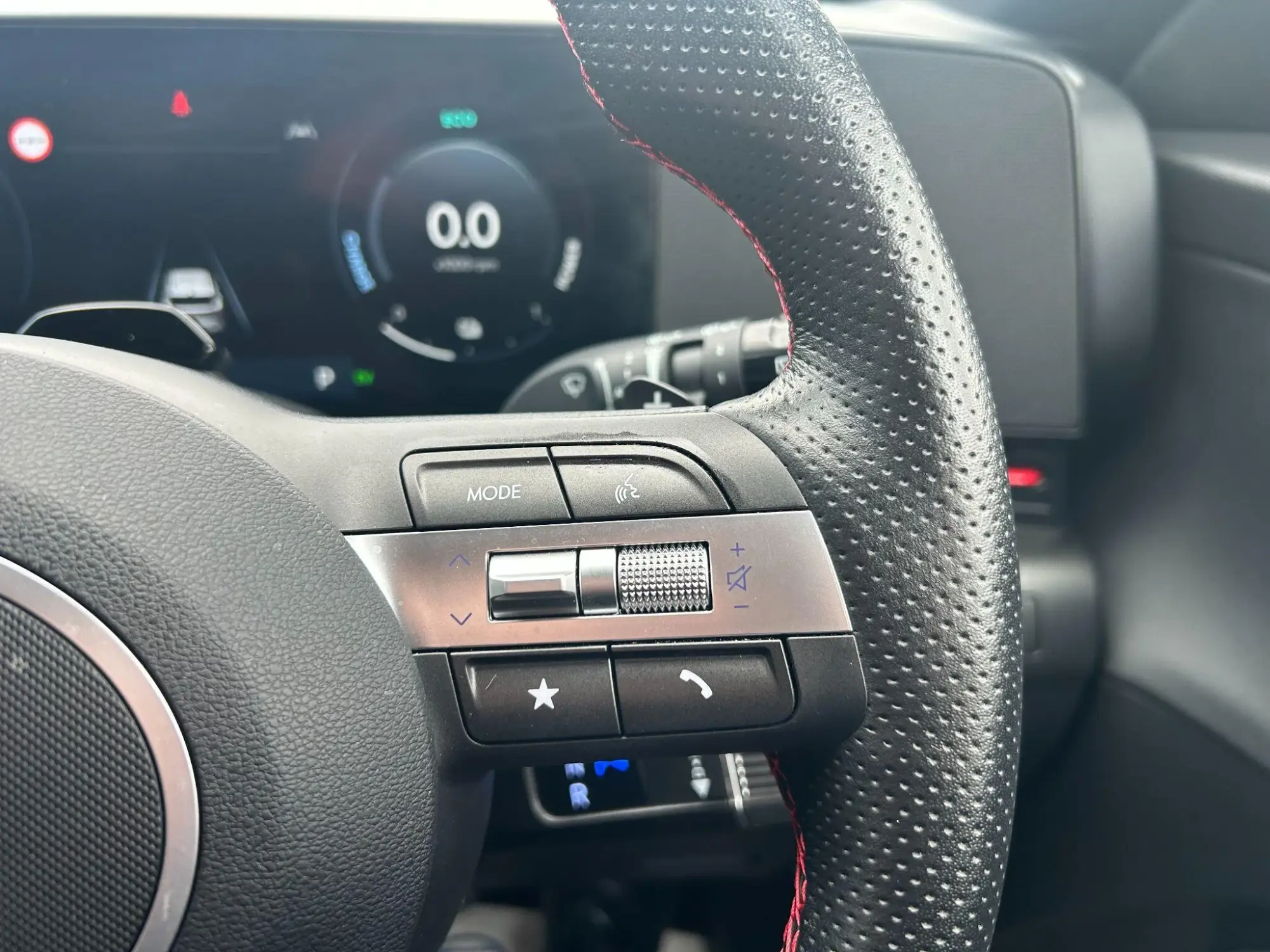 Hyundai KONA Hybrid Image 20 Hyundai KONA Hybrid Image 20