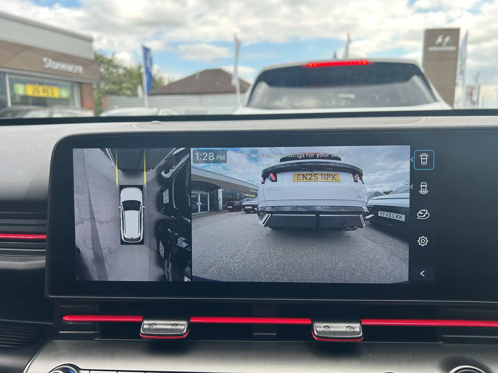 Hyundai KONA Hybrid Image 28 Hyundai KONA Hybrid Image 28