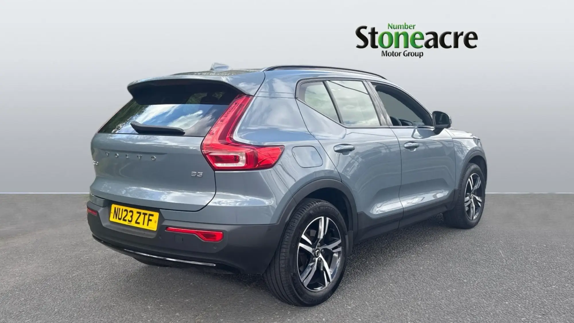 Volvo XC40 Image 2