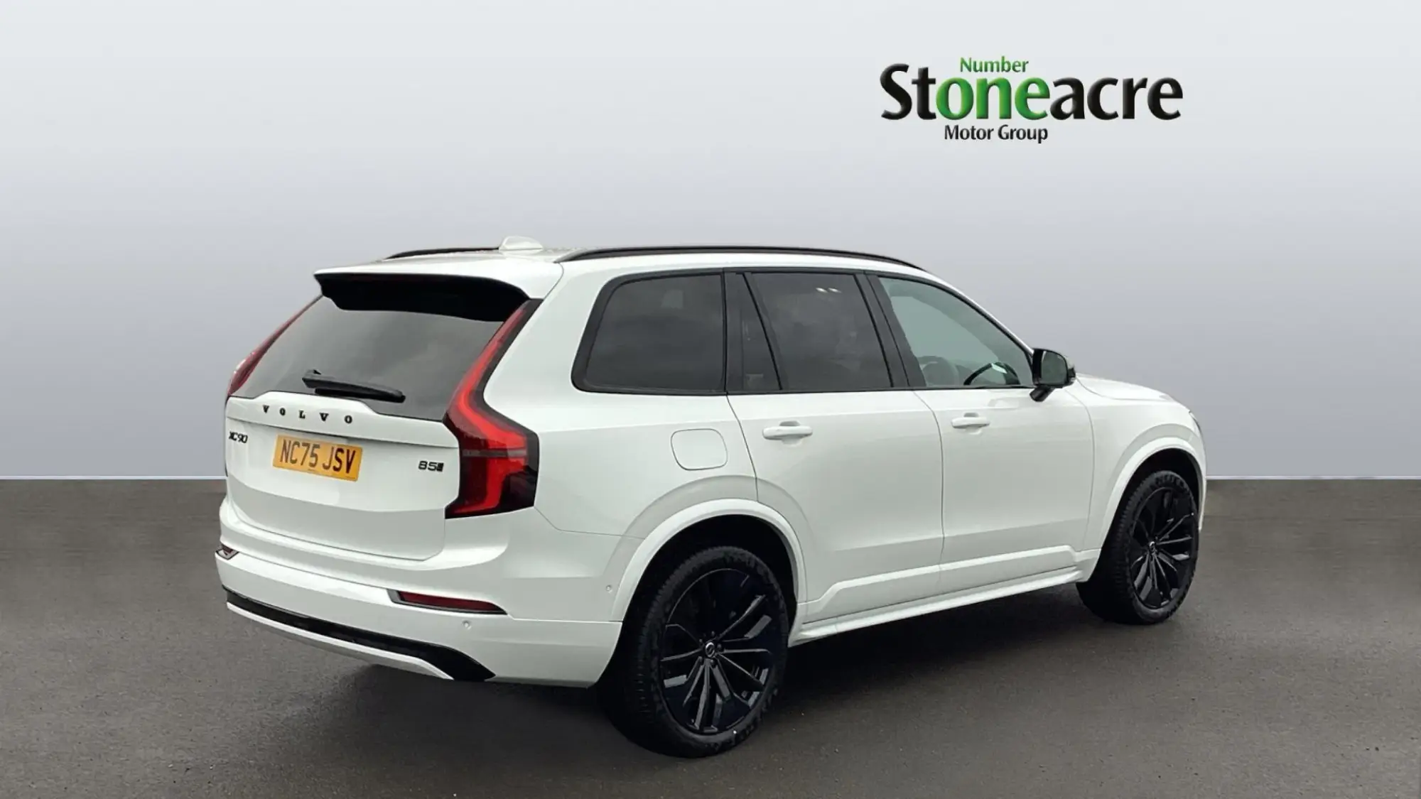 Volvo XC90 2.0 B5 MHEV Ultra Black Edition Auto 4WD Euro 6 (s/s) 5dr NC75JSV Image 2