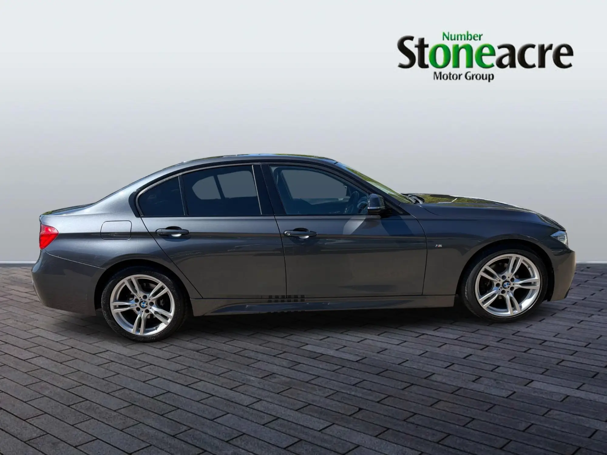 BMW 3 Series 2.0 318d M Sport Euro 5 (s/s) 4dr RIG2701 Image 2