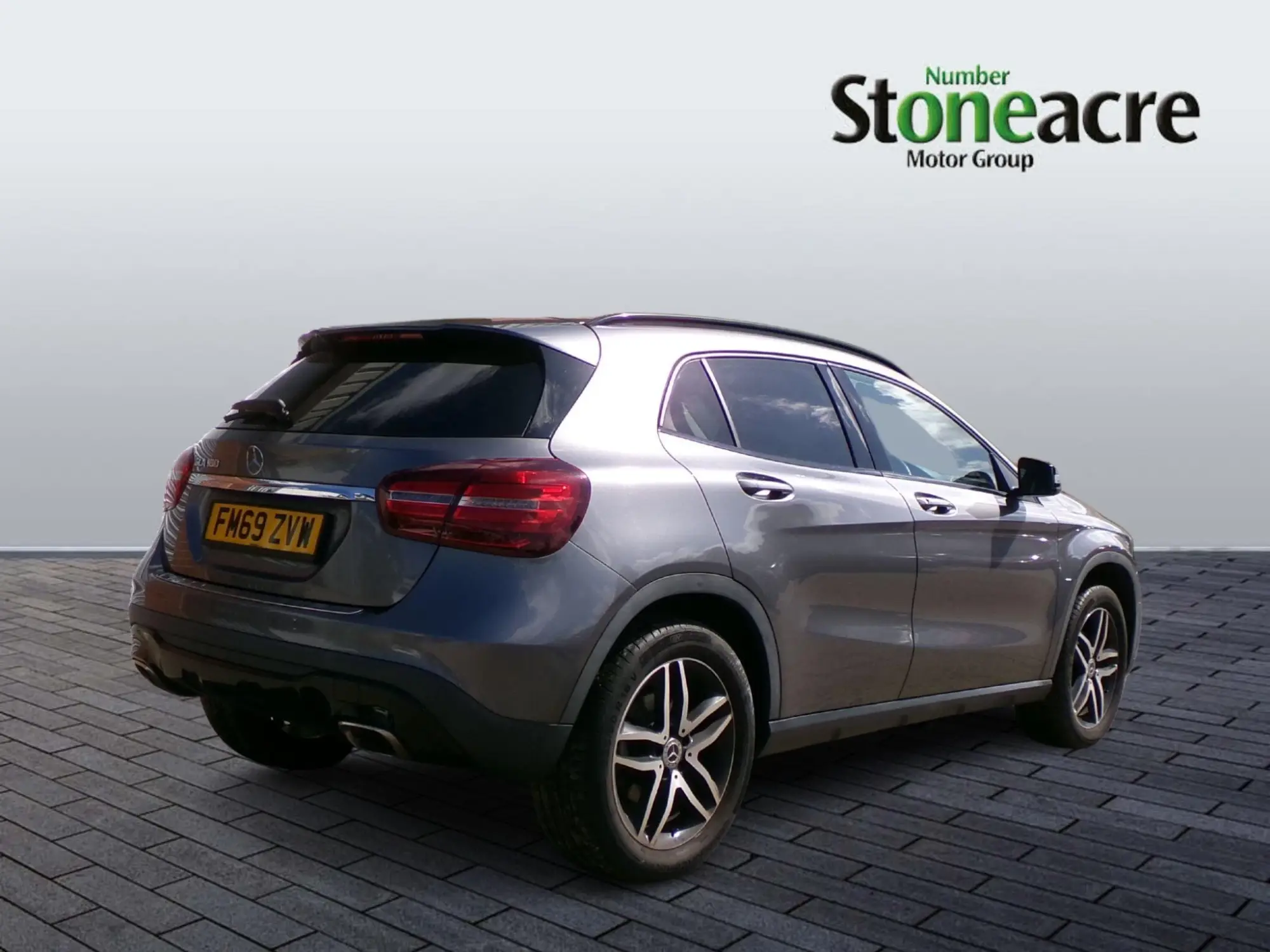 Mercedes-Benz GLA 1.6 GLA180 Urban Edition Euro 6 (s/s) 5dr FM69ZVW Image 2