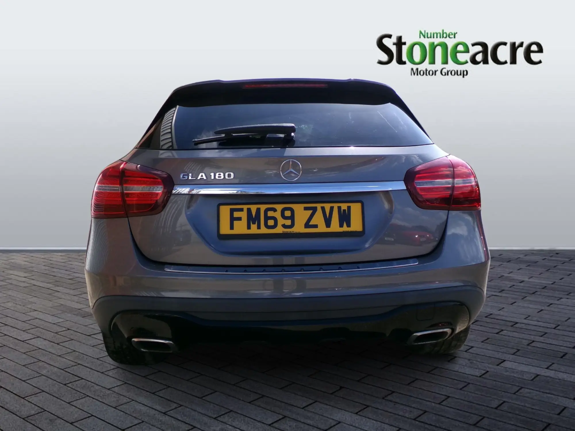 Mercedes-Benz GLA 1.6 GLA180 Urban Edition Euro 6 (s/s) 5dr FM69ZVW Image 3