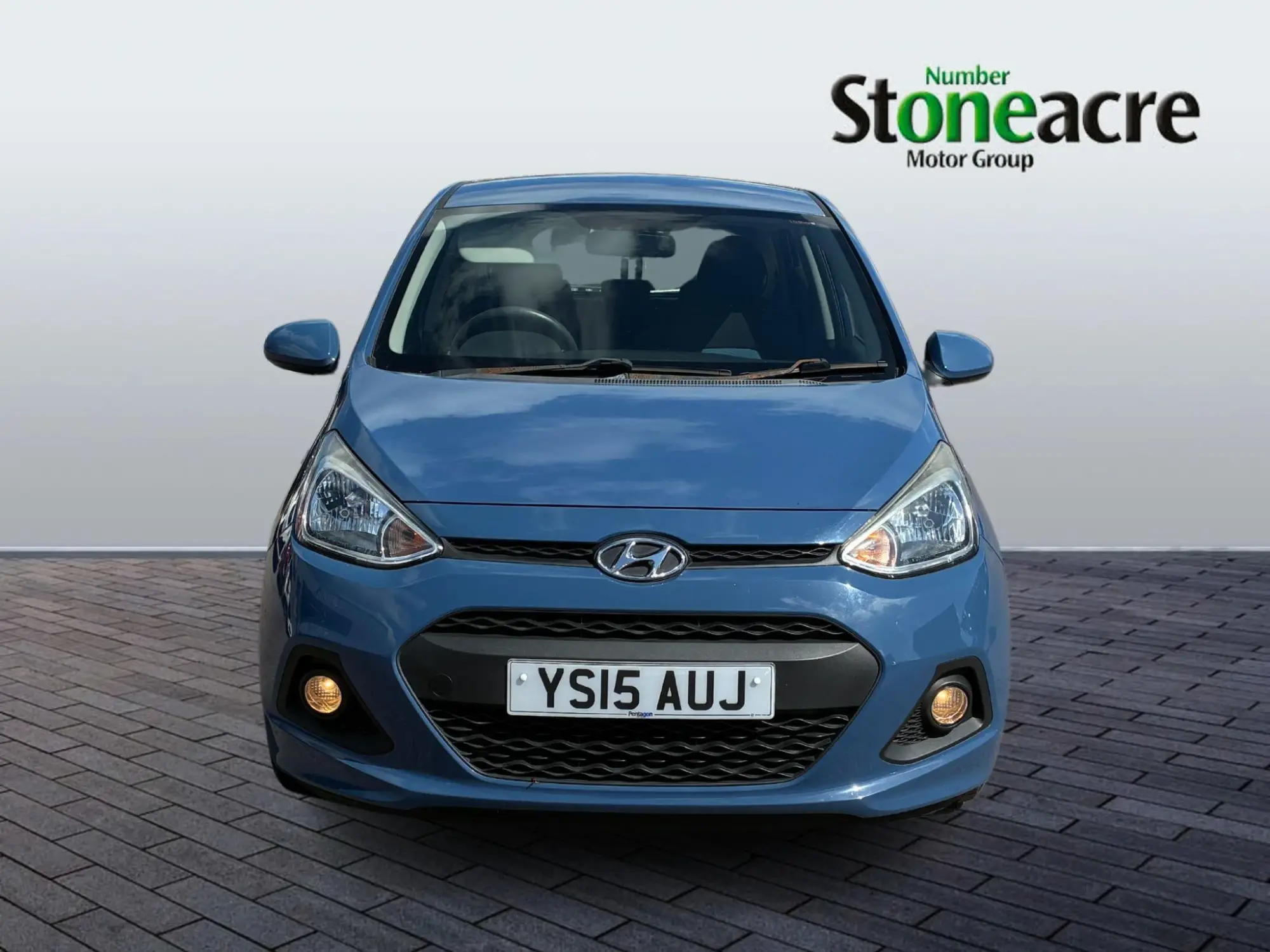 Hyundai i10 1.2 SE Hatchback 5dr Petrol Manual Euro 5 (87 ps) YS15AUJ Image 2