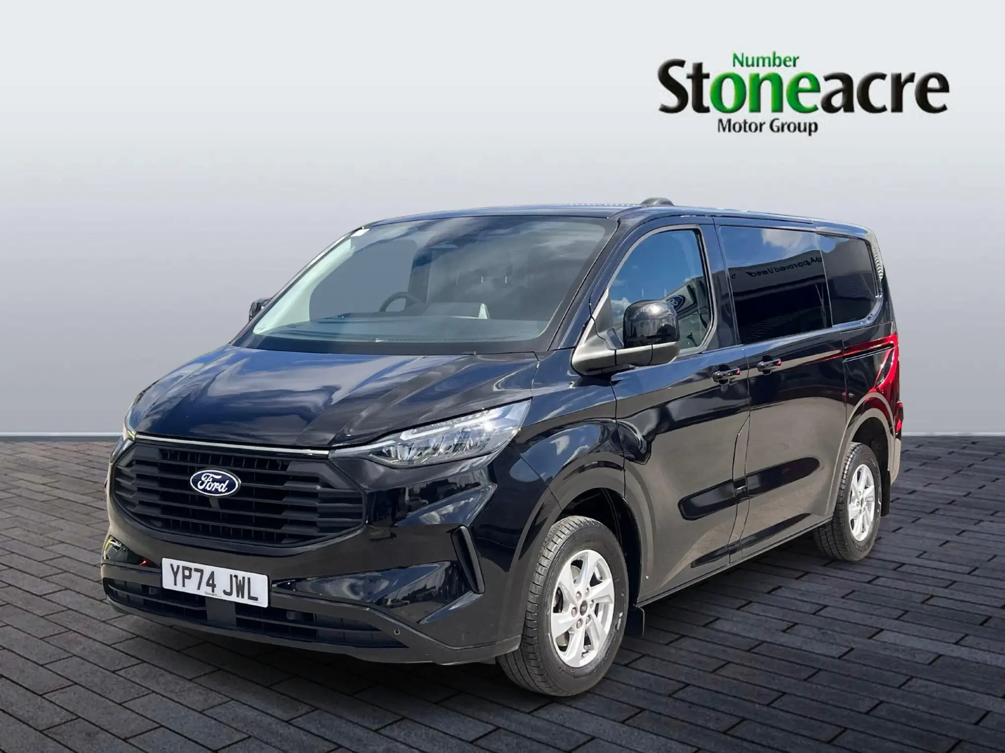 Ford Transit Custom Image 3