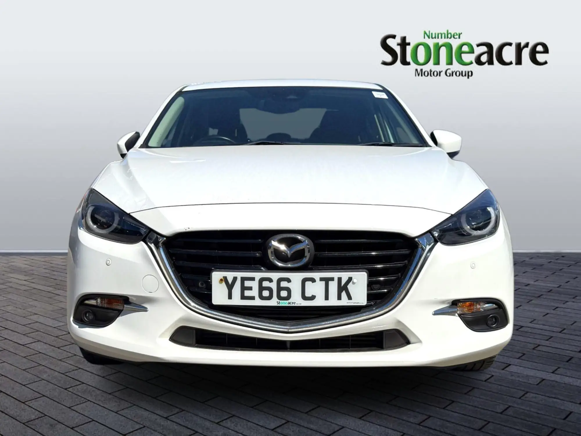 Mazda Mazda3 2.2 SKYACTIV-D Sport Nav Fastback Euro 6 (s/s) 4dr YE66CTK Image 2