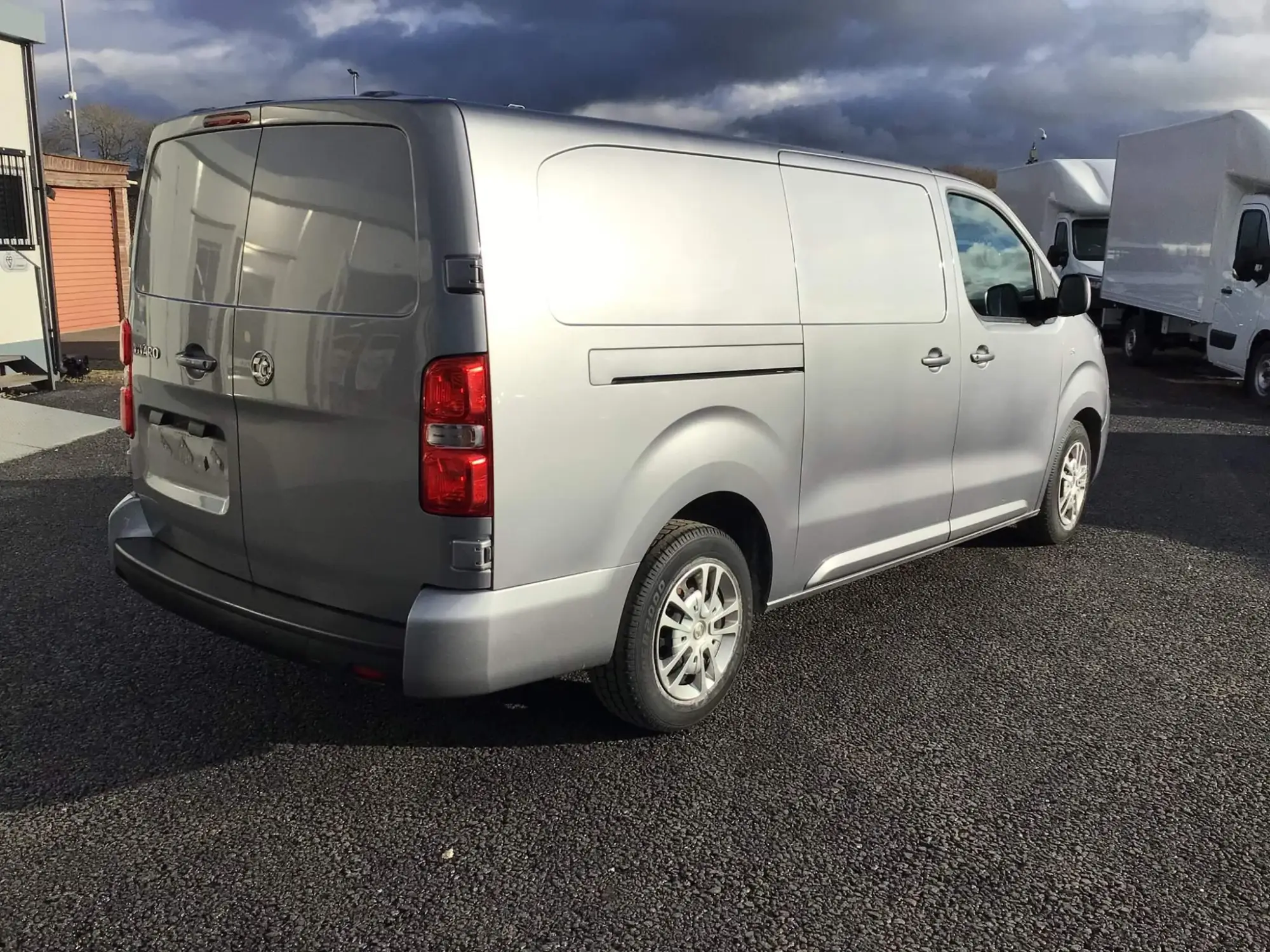 Vauxhall Vivaro 1.5 Turbo D 2900 Sportive Panel Van 5dr Diesel Manual L2 H1 Euro 6 (s/s) (100 ps) DU69PXN Image 3