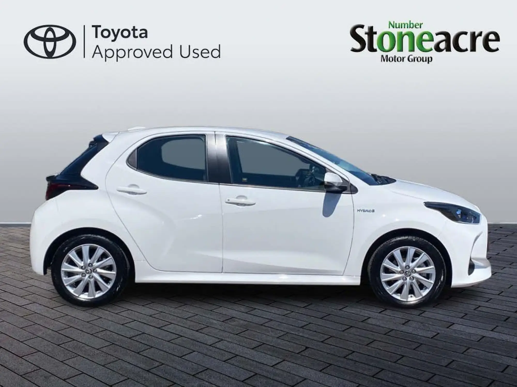 Toyota Yaris Image 2
