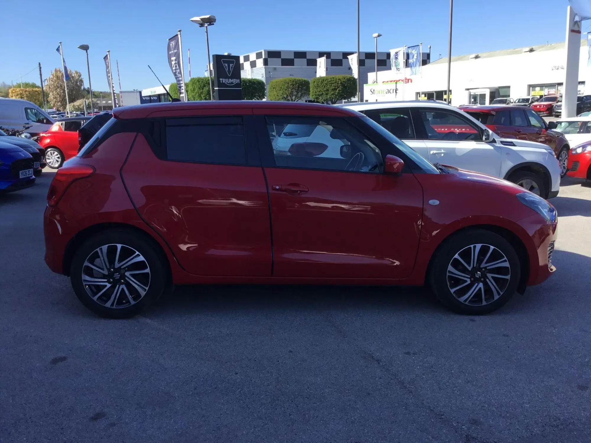 Suzuki Swift Image 2