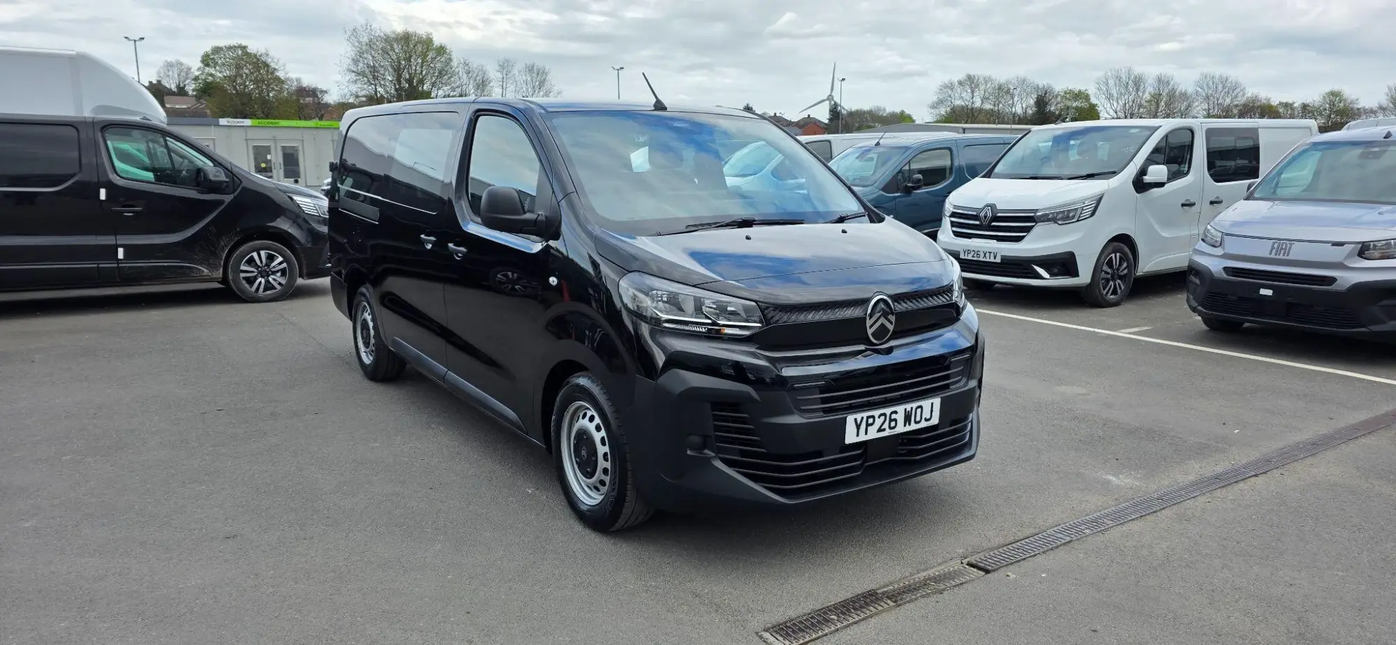 Citroen Dispatch 2.2 Enterprise XL Crew Van LWB Euro 6 (s/s) 6dr YP26WOJ Image 1