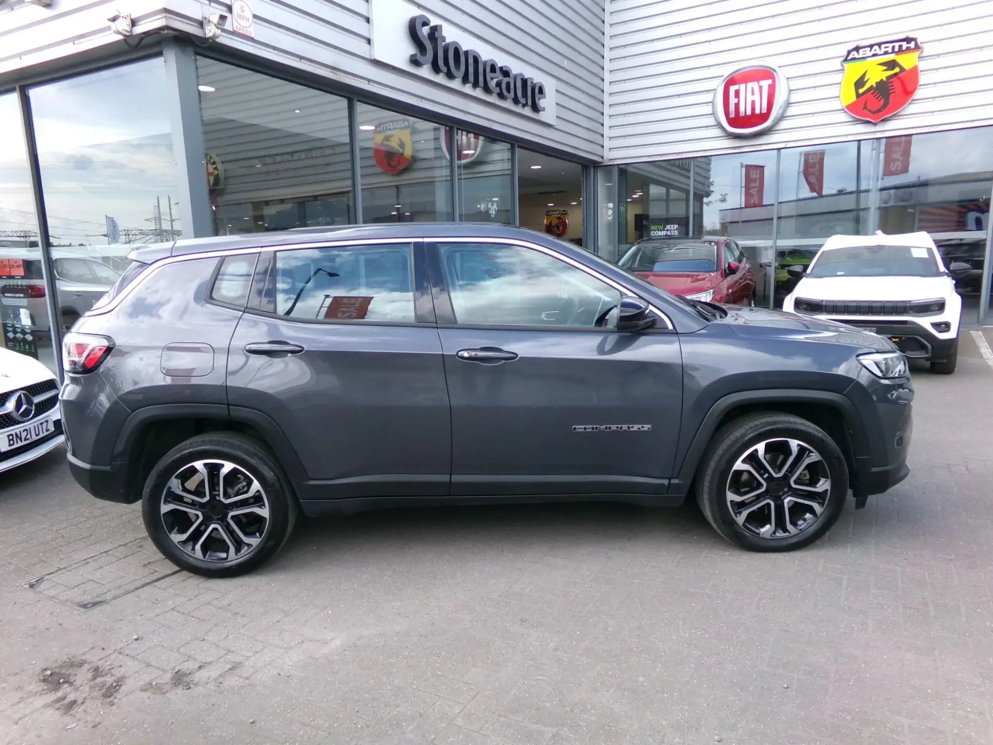 Jeep Compass 1.5 T4 MHEV Altitude DCT FWD Euro 6 (s/s) 5dr BG25ZVX Image 2