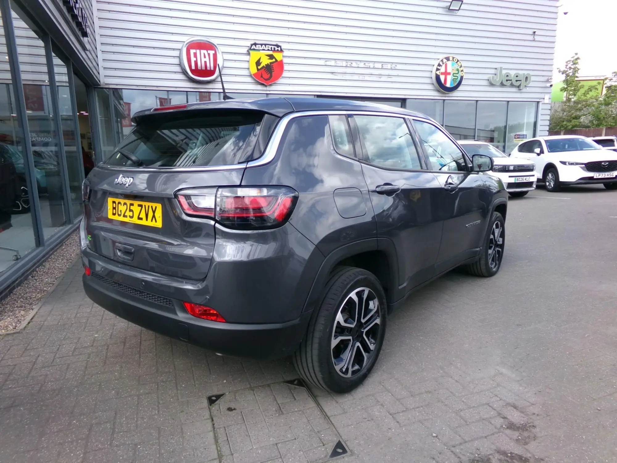 Jeep Compass 1.5 T4 MHEV Altitude DCT FWD Euro 6 (s/s) 5dr BG25ZVX Image 3