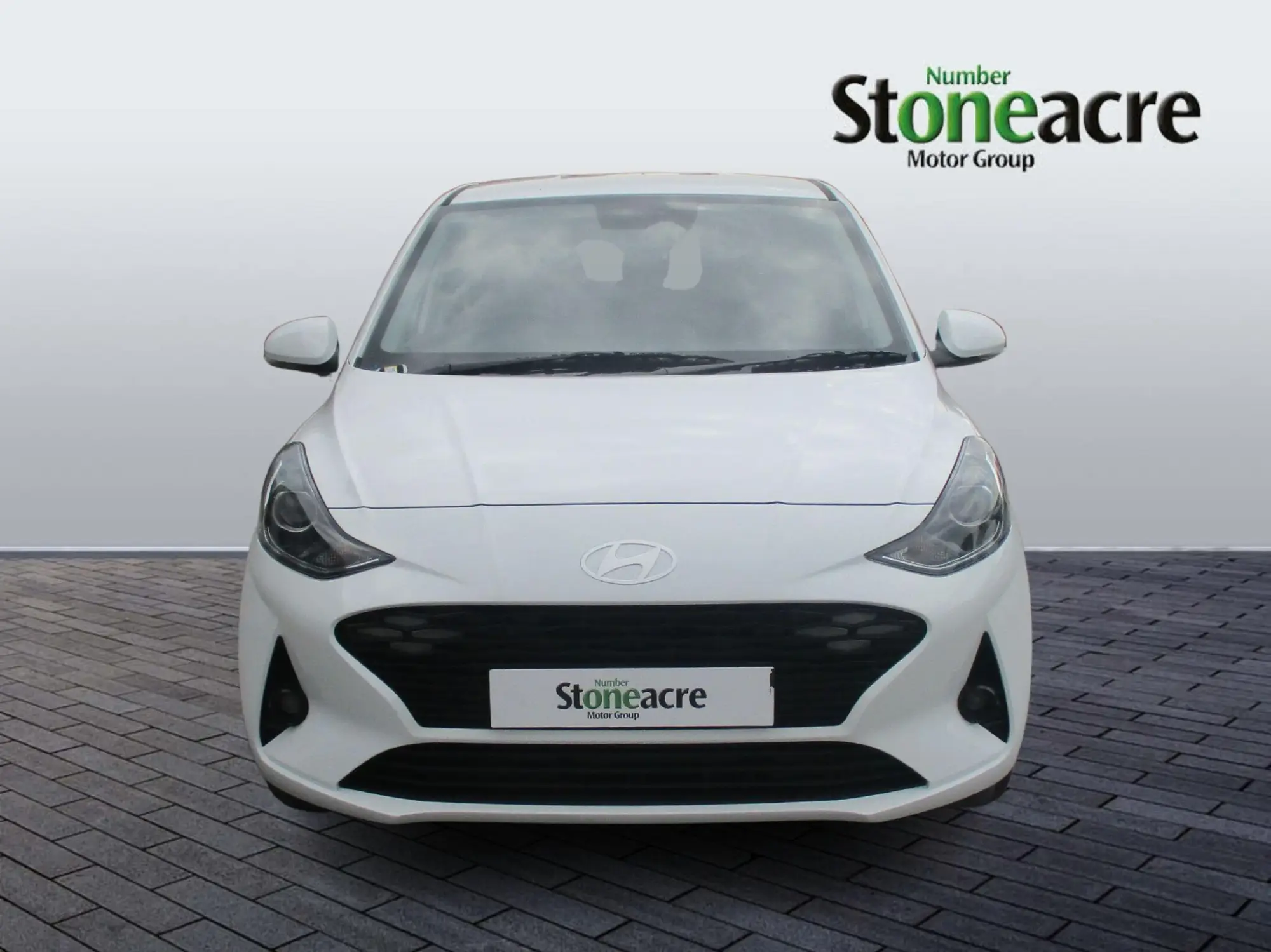 Hyundai i10 Image 2