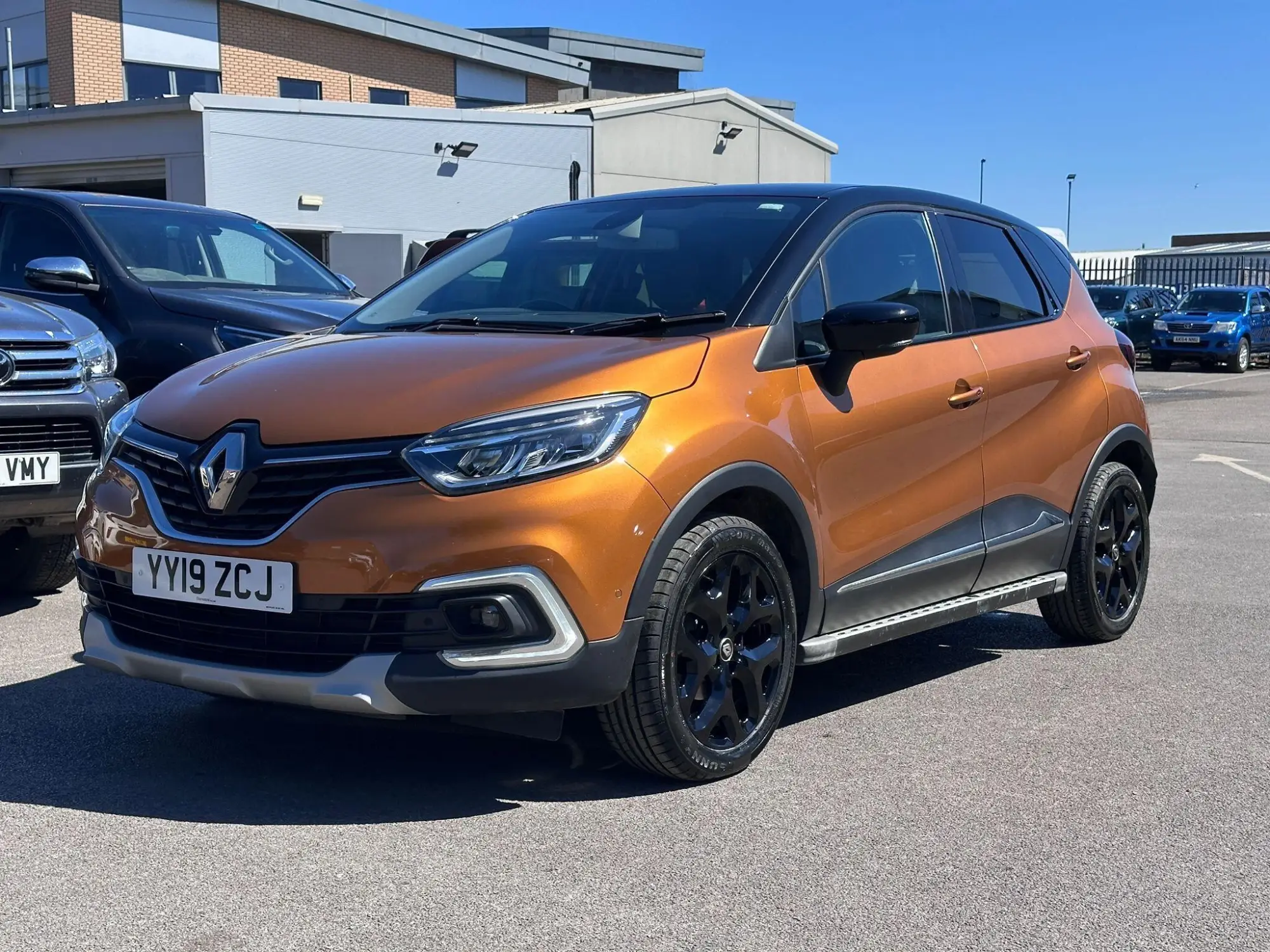 Renault Captur 0.9 TCE 90 GT Line 5dr YY19ZCJ Image 3